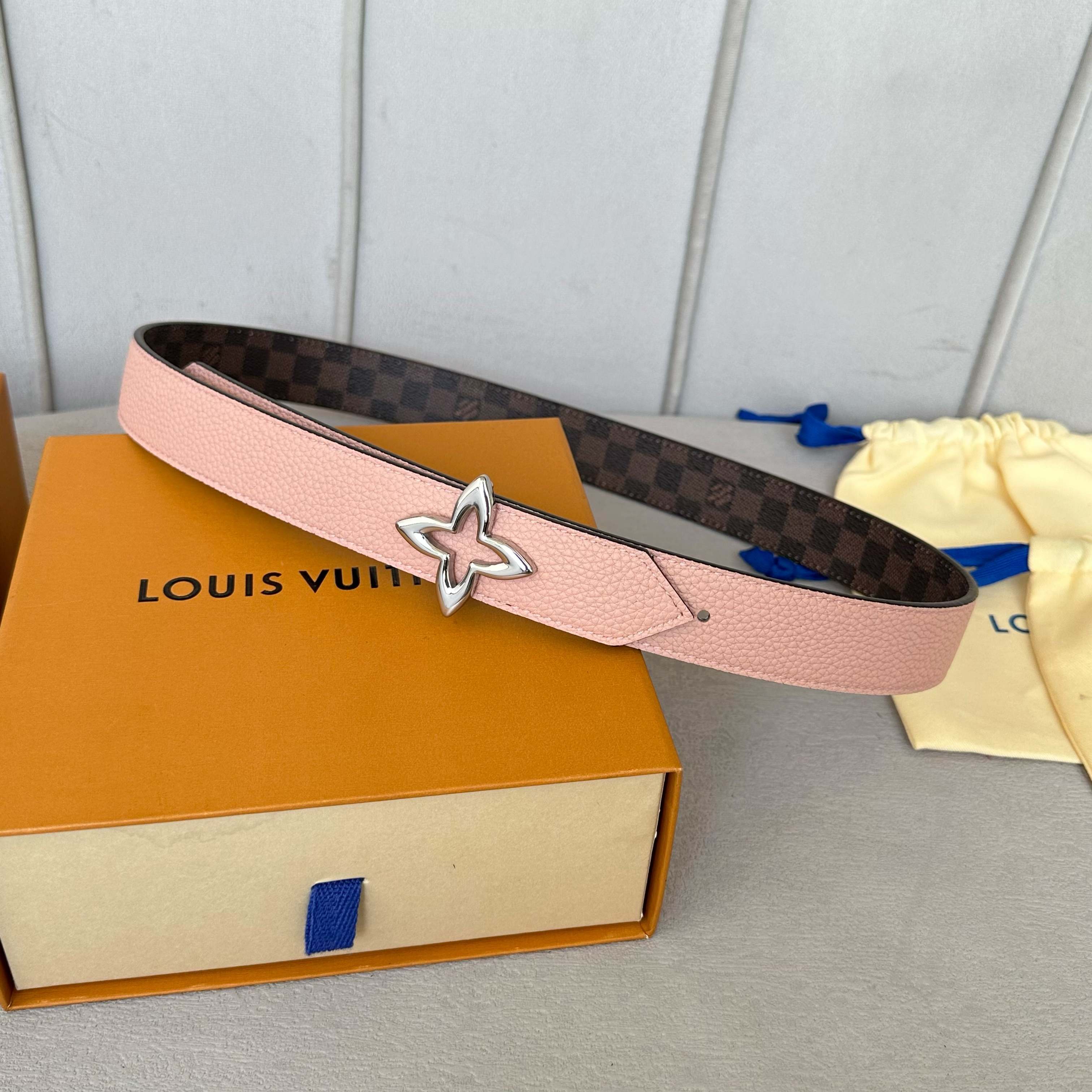 LOUIS VUITTON レディース原單腰帶 PVC面と牛皮のリバーシブルデザイン