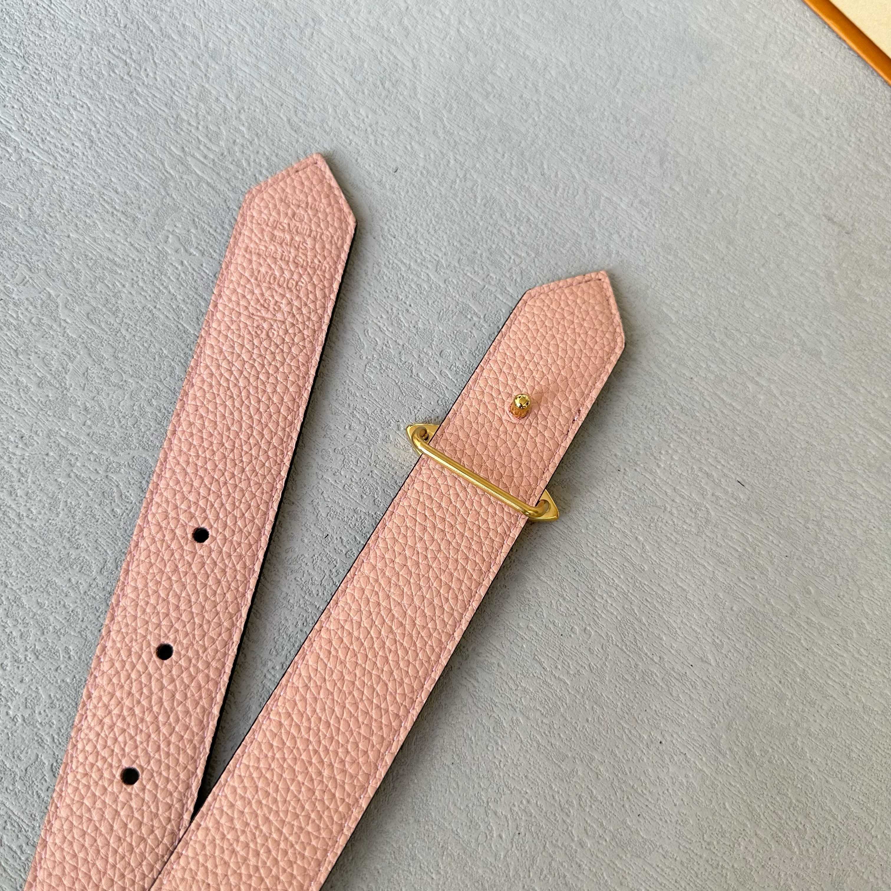 LVMH レディース原版包裝腰帶 - 双面デザインとクラシックな花柄