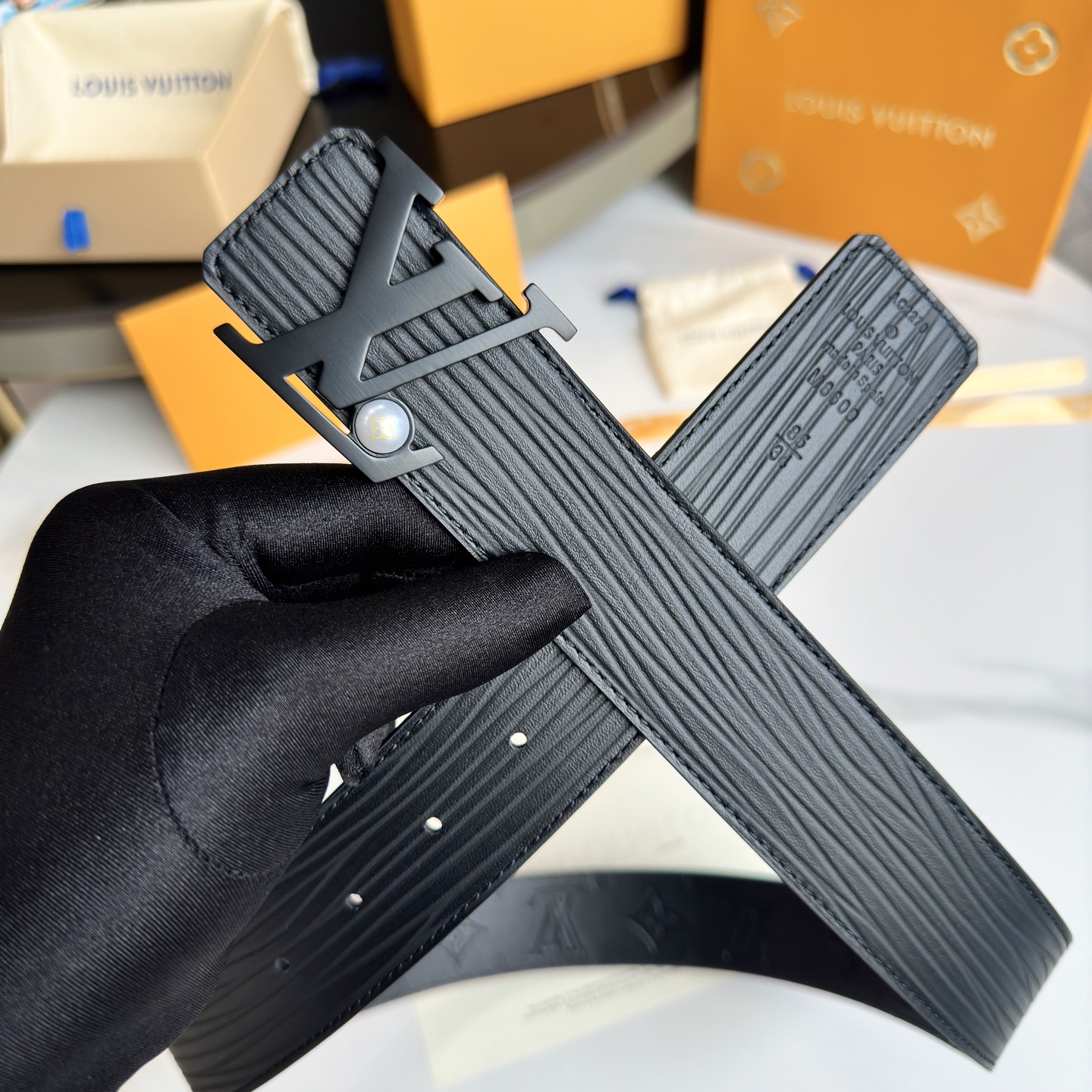 LOUIS VUITTON 原版包裝➕1.0 ダブルサイドレザーベルト