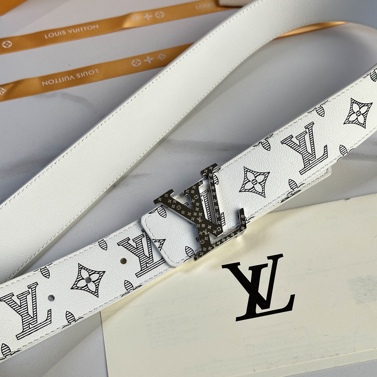 LOUIS VUITTON 原版包裝➕1.0 幅広40mmの最新モデル