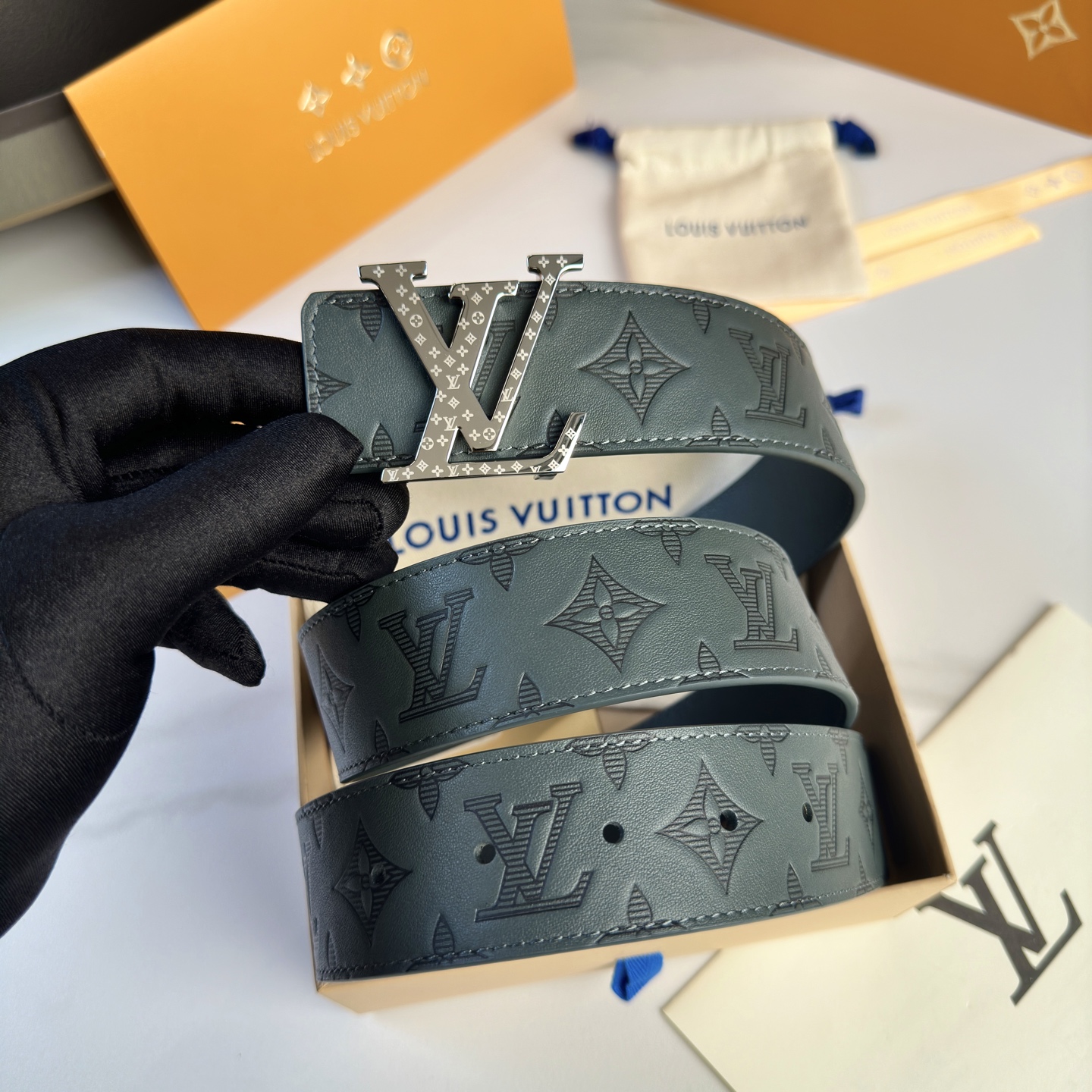 LOUIS VUITTON 原版包裝➕1.0 幅広の40mmデザイン