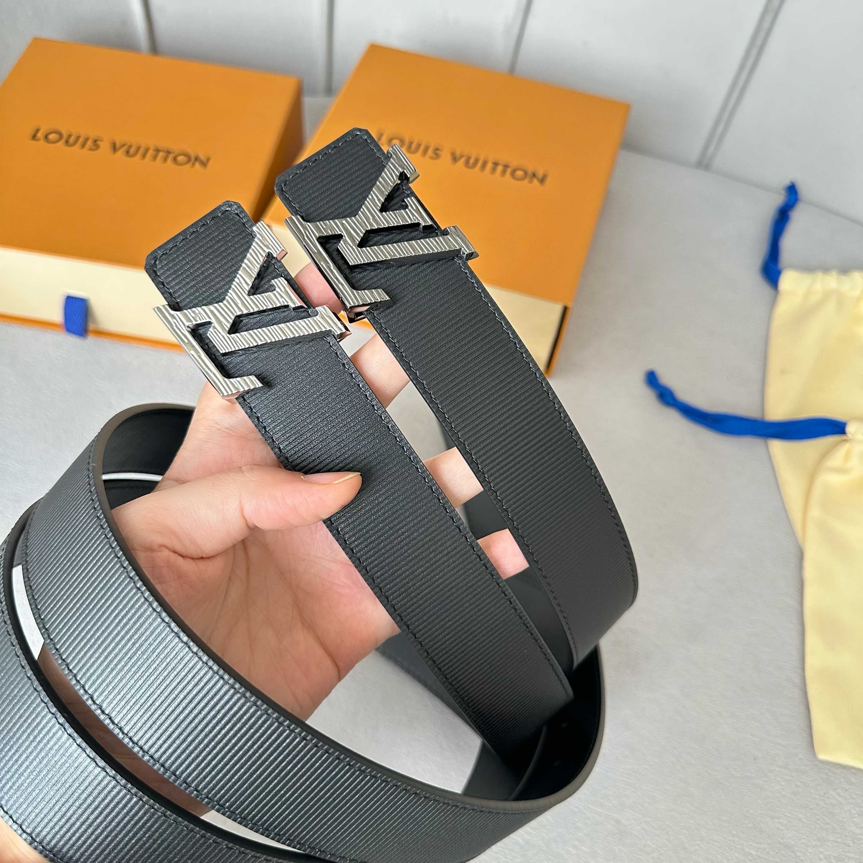 LOUIS VUITTON 驢家原單腰帶 双面可用 35mm幅