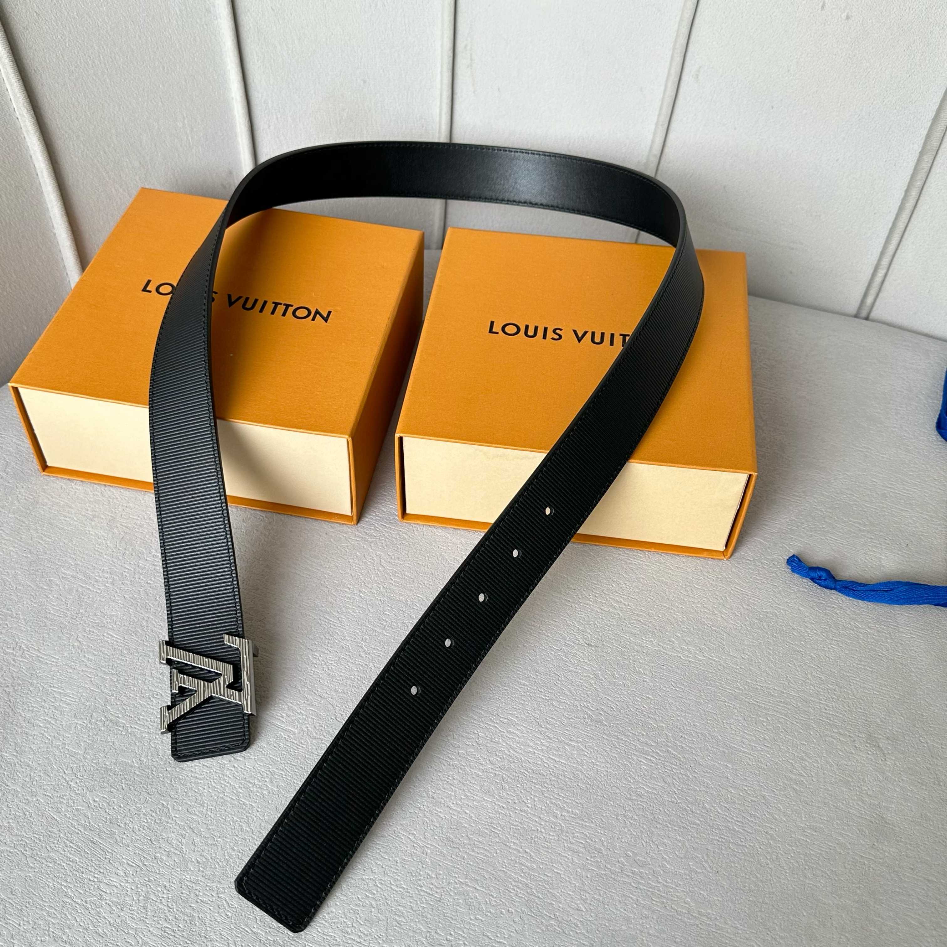 LOUIS VUITTON 驢家原單腰帶 双面可用 35mm幅