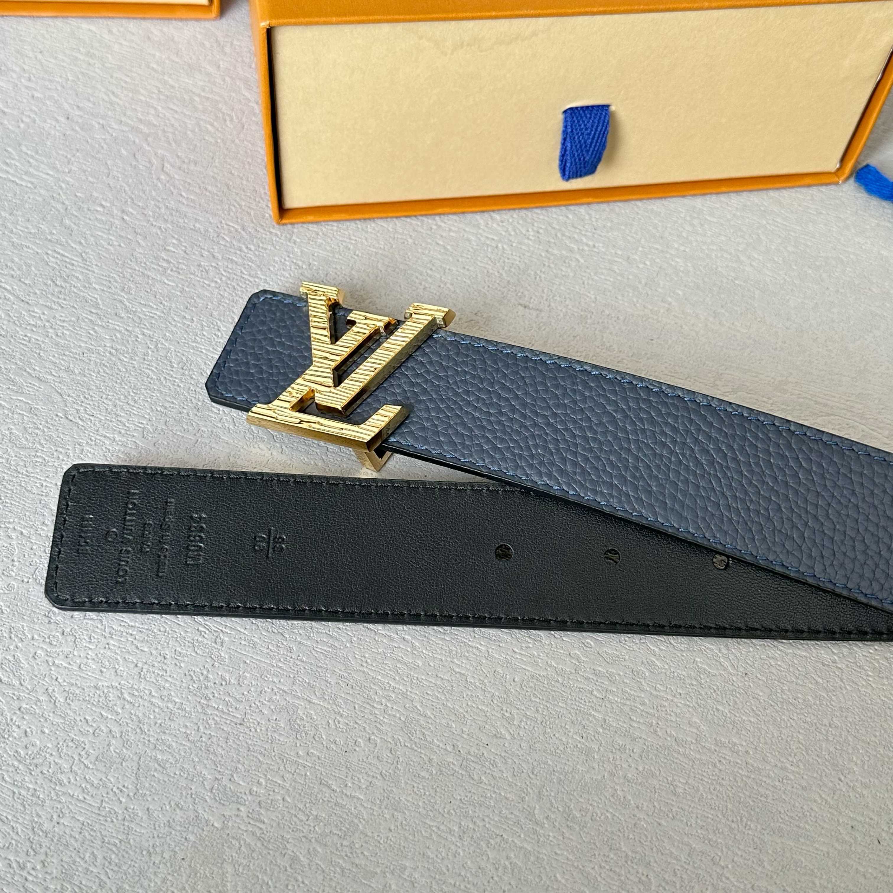 L0UIS VUITT0N 原版包裝➕1.0 驢家原單腰帶 35mm