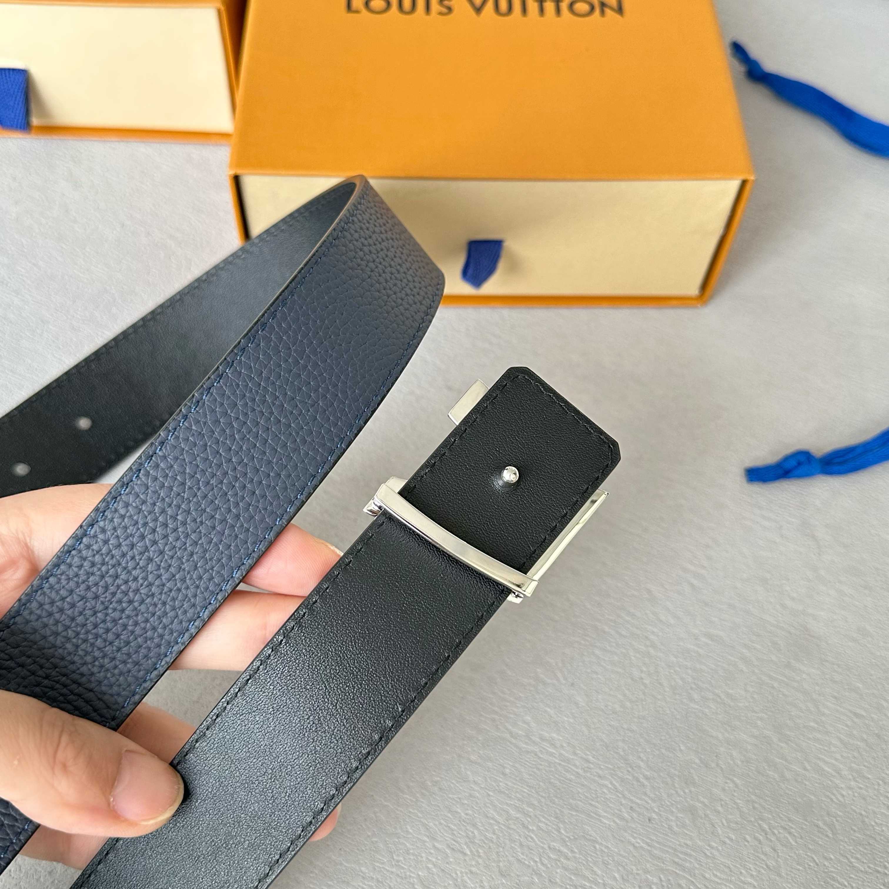 LOUIS VUITTON 驢家原單腰帶 双面可用のスタイリッシュなアイテム