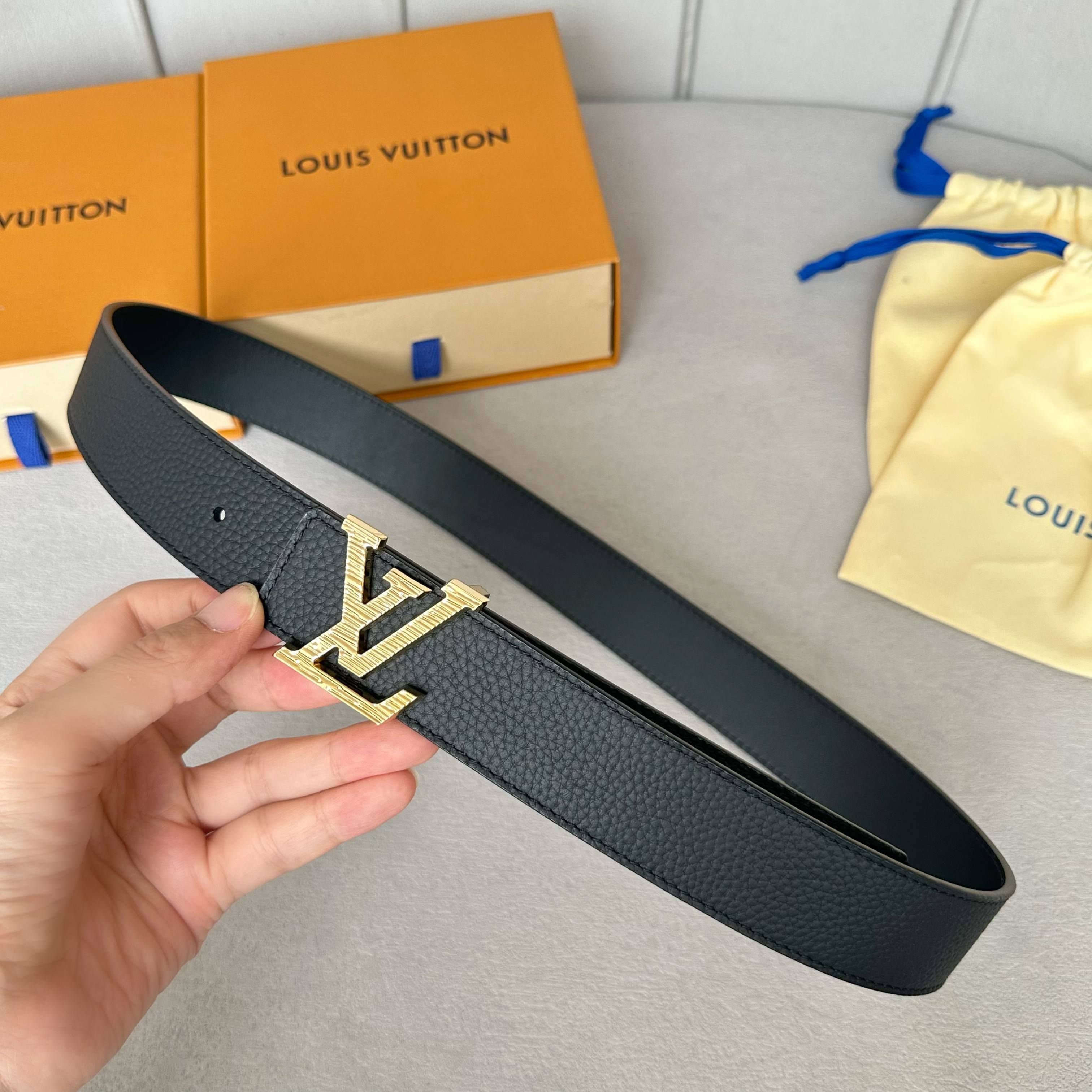 L0UIS VUITT0N 驢家原單腰帶 双面デザインの35mm幅