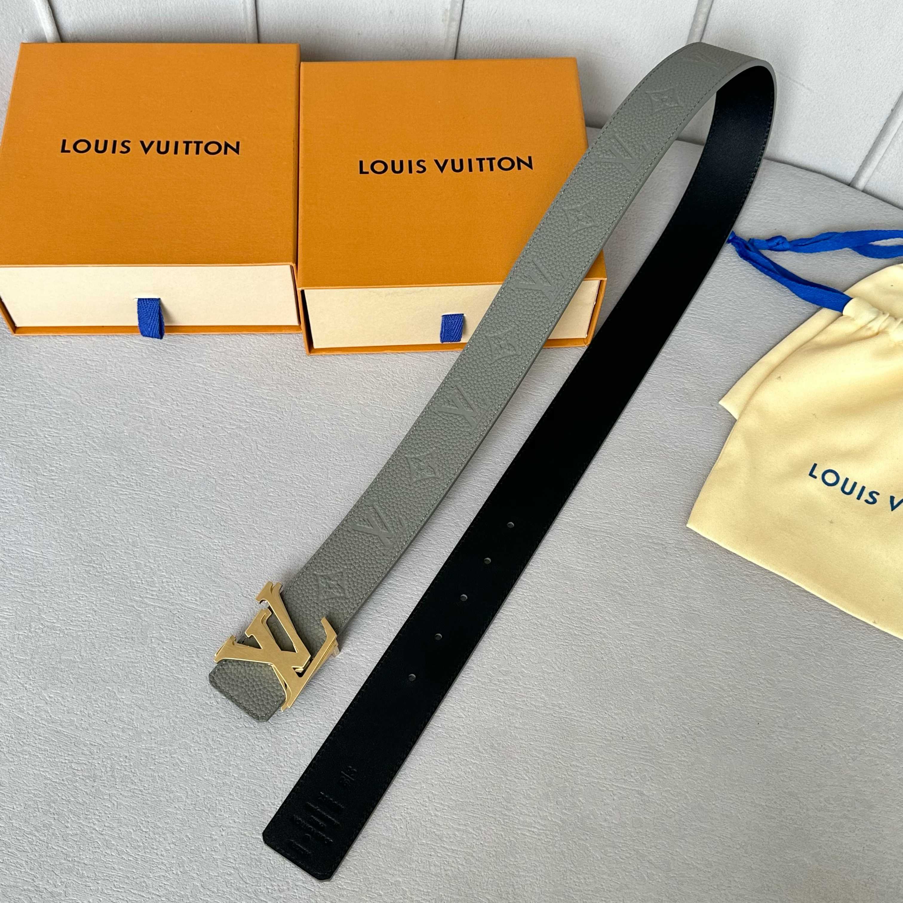 L0UIS VUITT0N 原版包裝➕1.0 幅広なデザインと新型字母搭扣