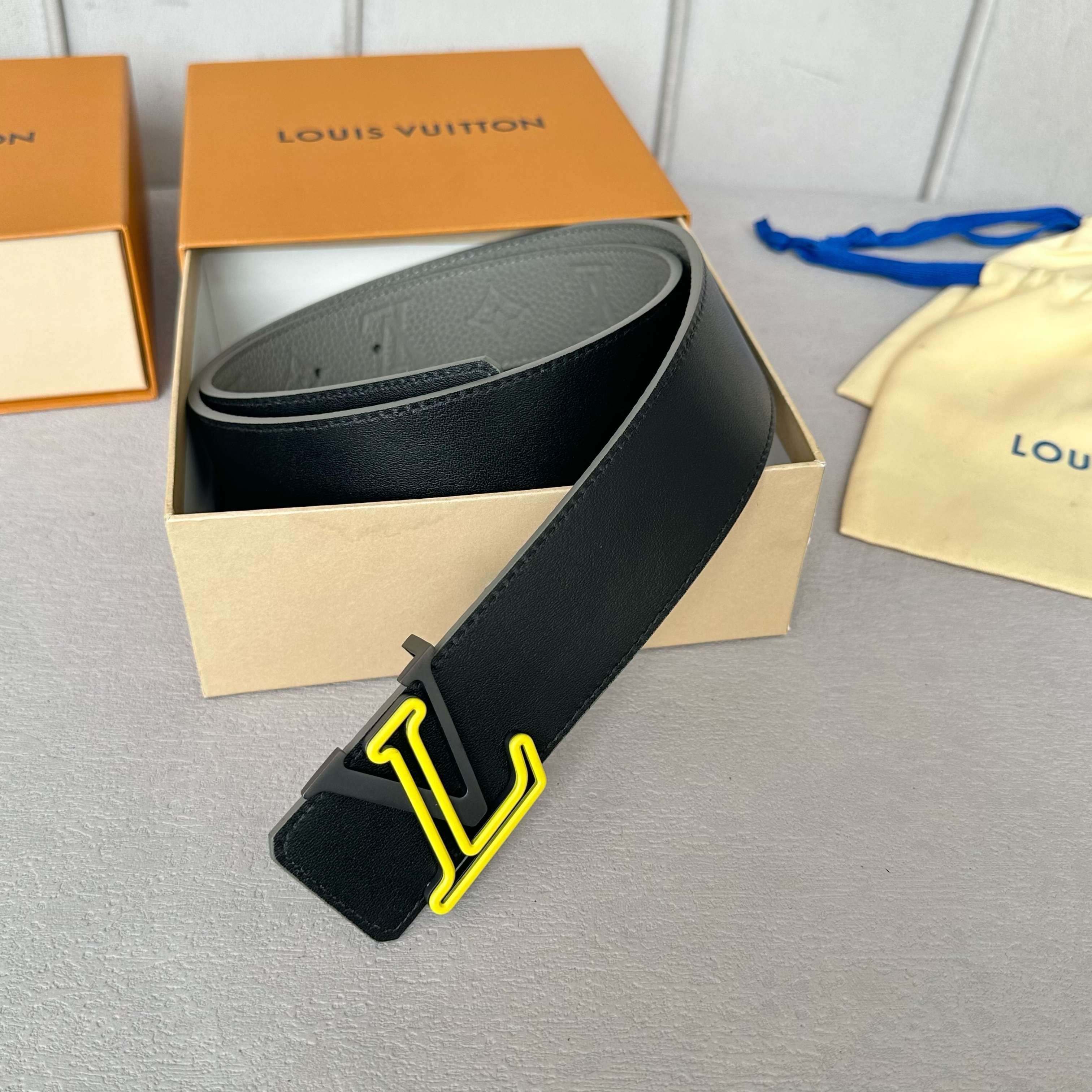 LOUIS VUITTON 原版包裝➕1.0 - 高級感あふれるデザイン