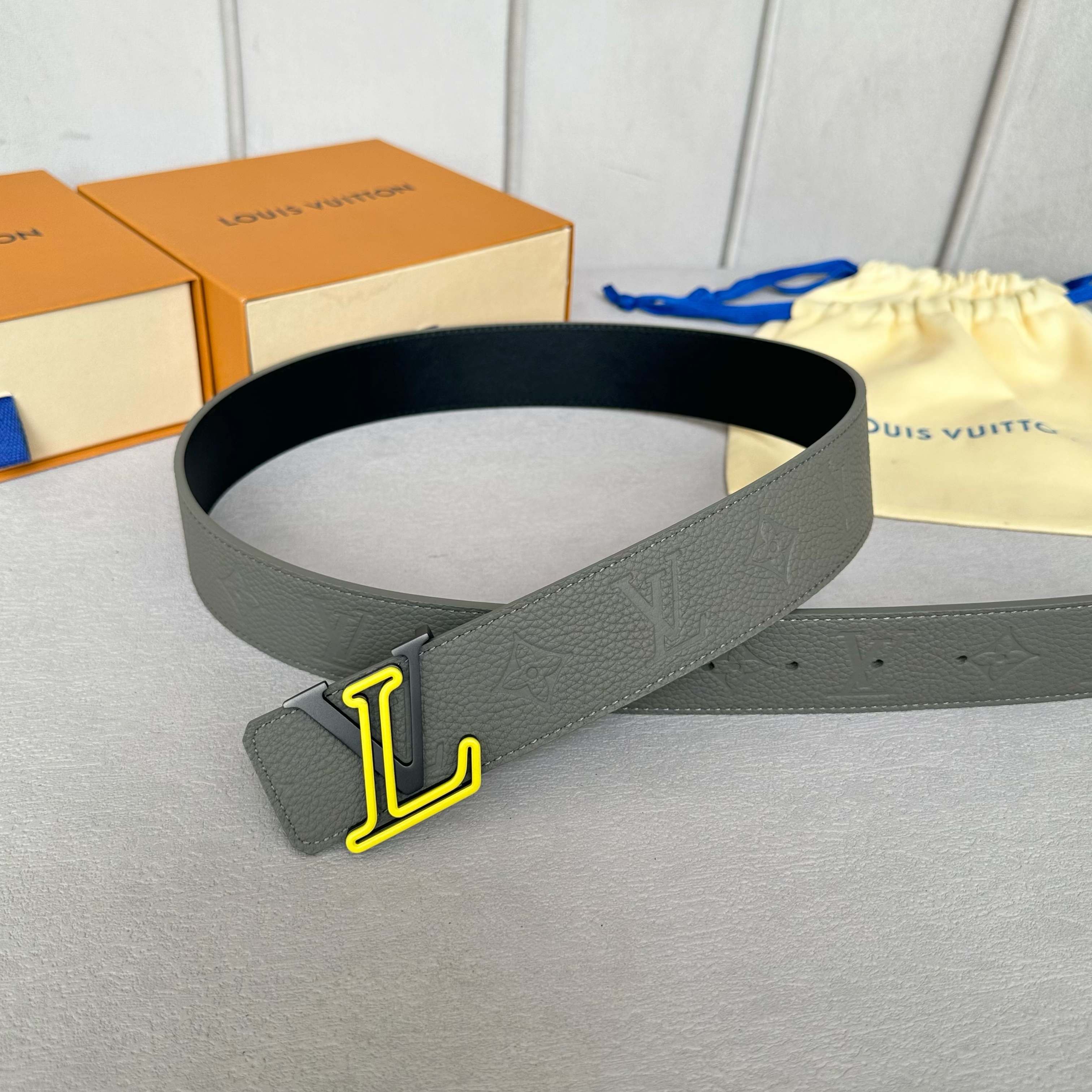 LOUIS VUITTON 原版包裝➕1.0 - 高級感あふれるデザイン