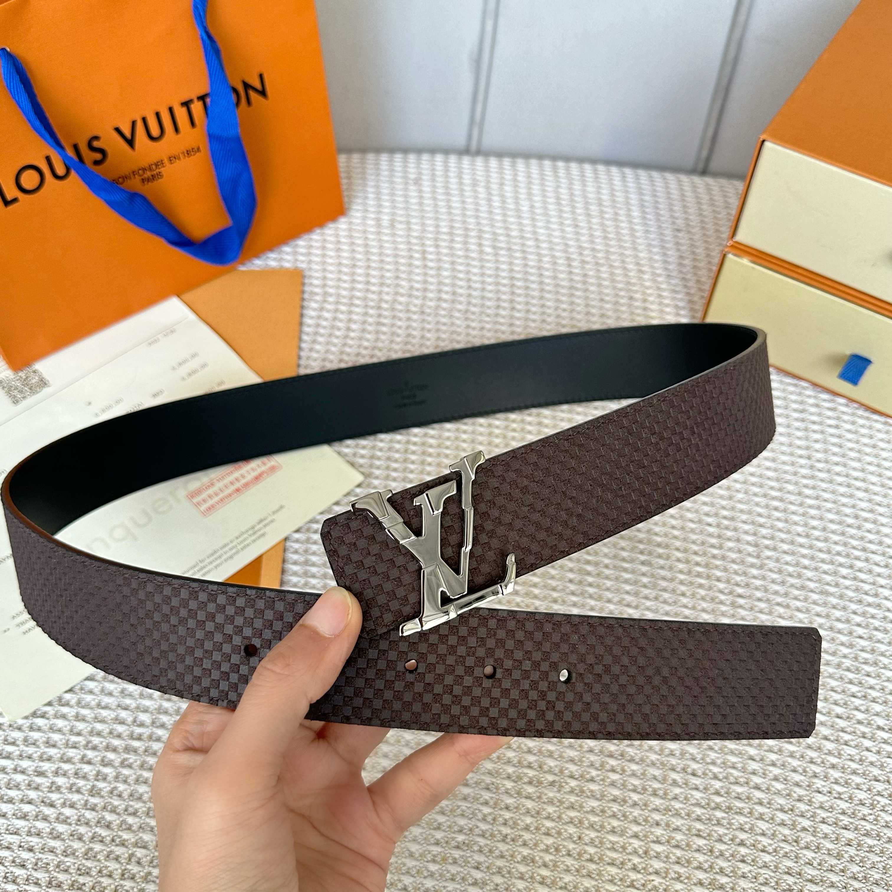 LOUIS VUITTON P：255 原版包裝 40mm 幅 小牛皮製