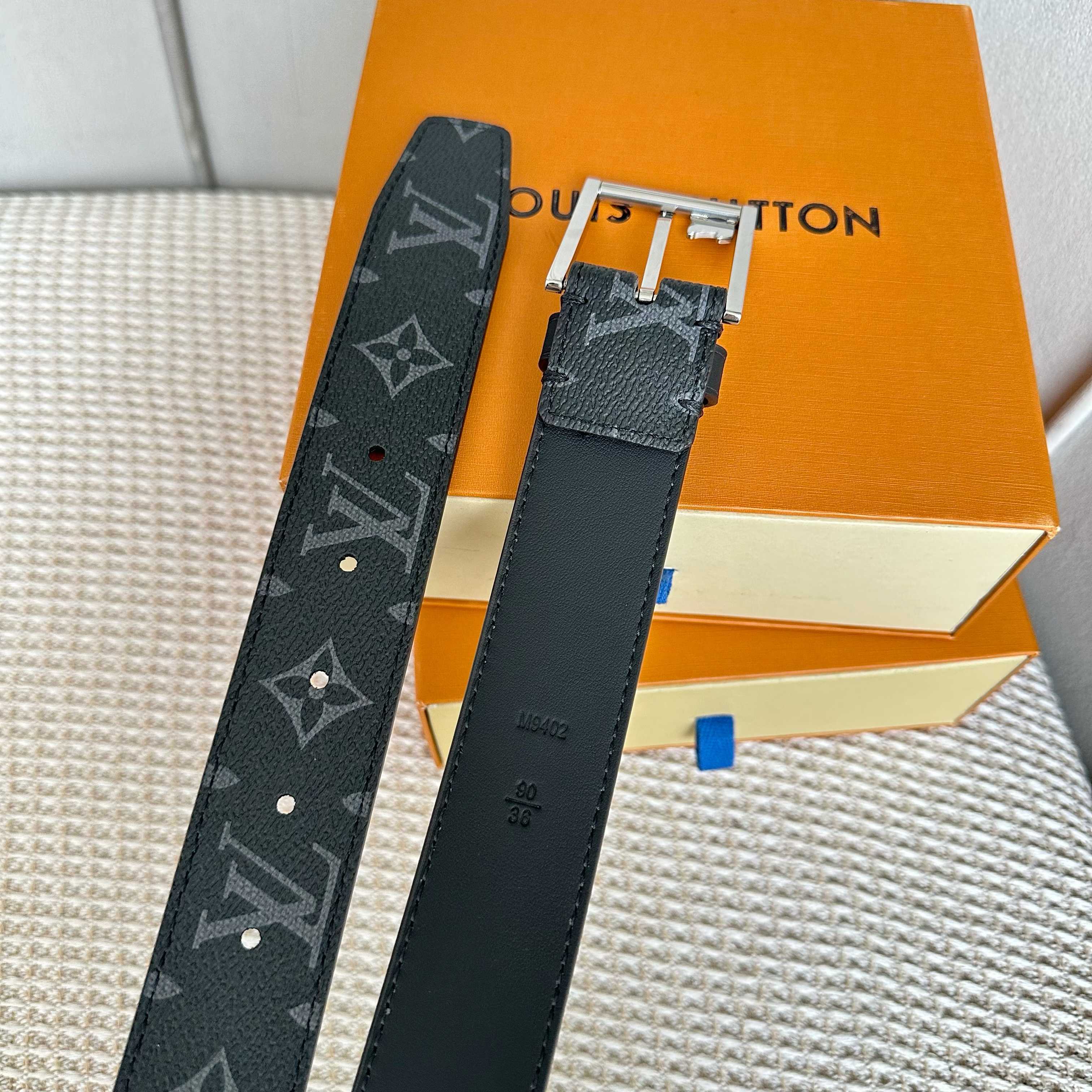 ルイ・ヴィトン P255 男性用腰帯 幅35mm 丈夫なデザイン