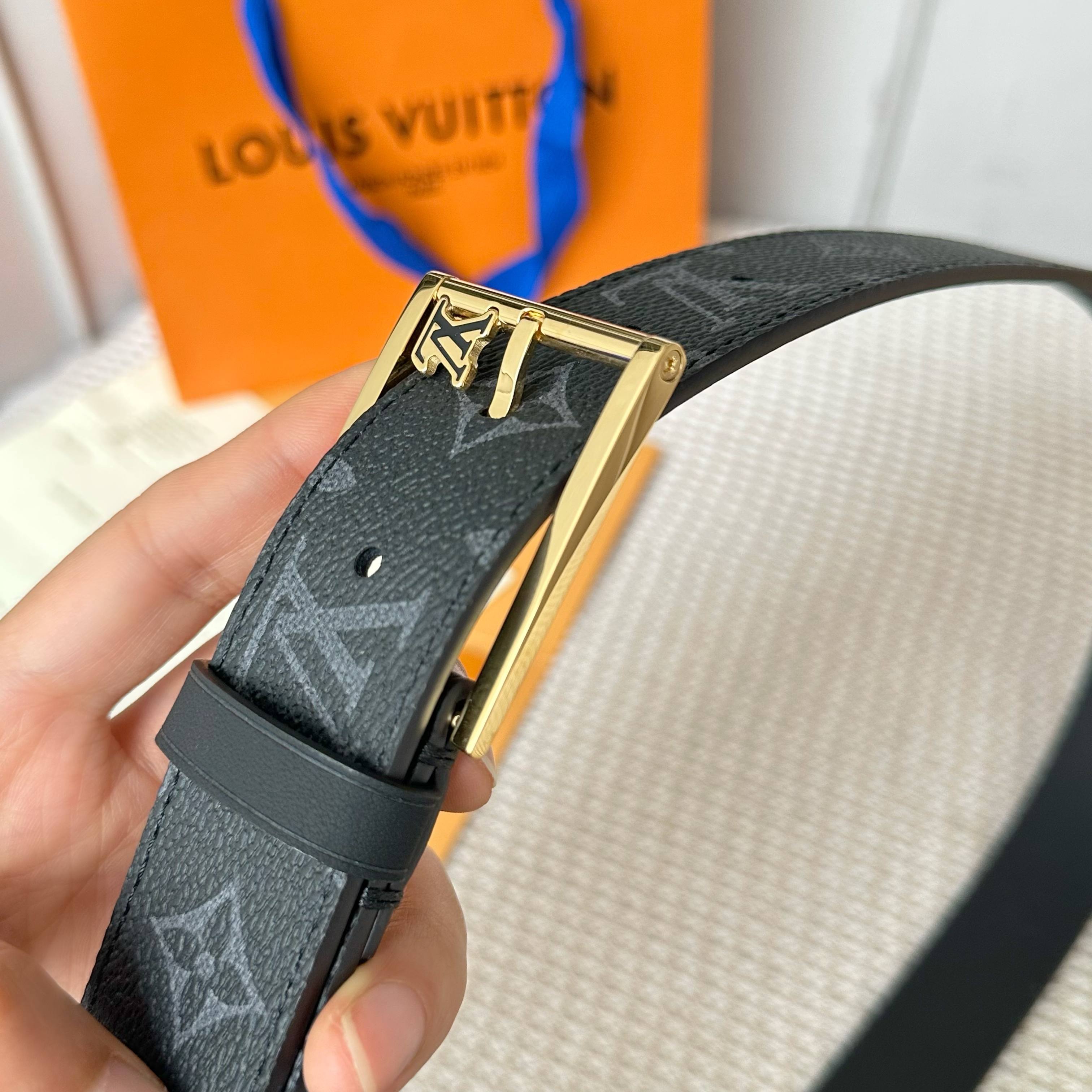 Loui Vuitton P255 男性用デュアルサイドレザーウエストベルト