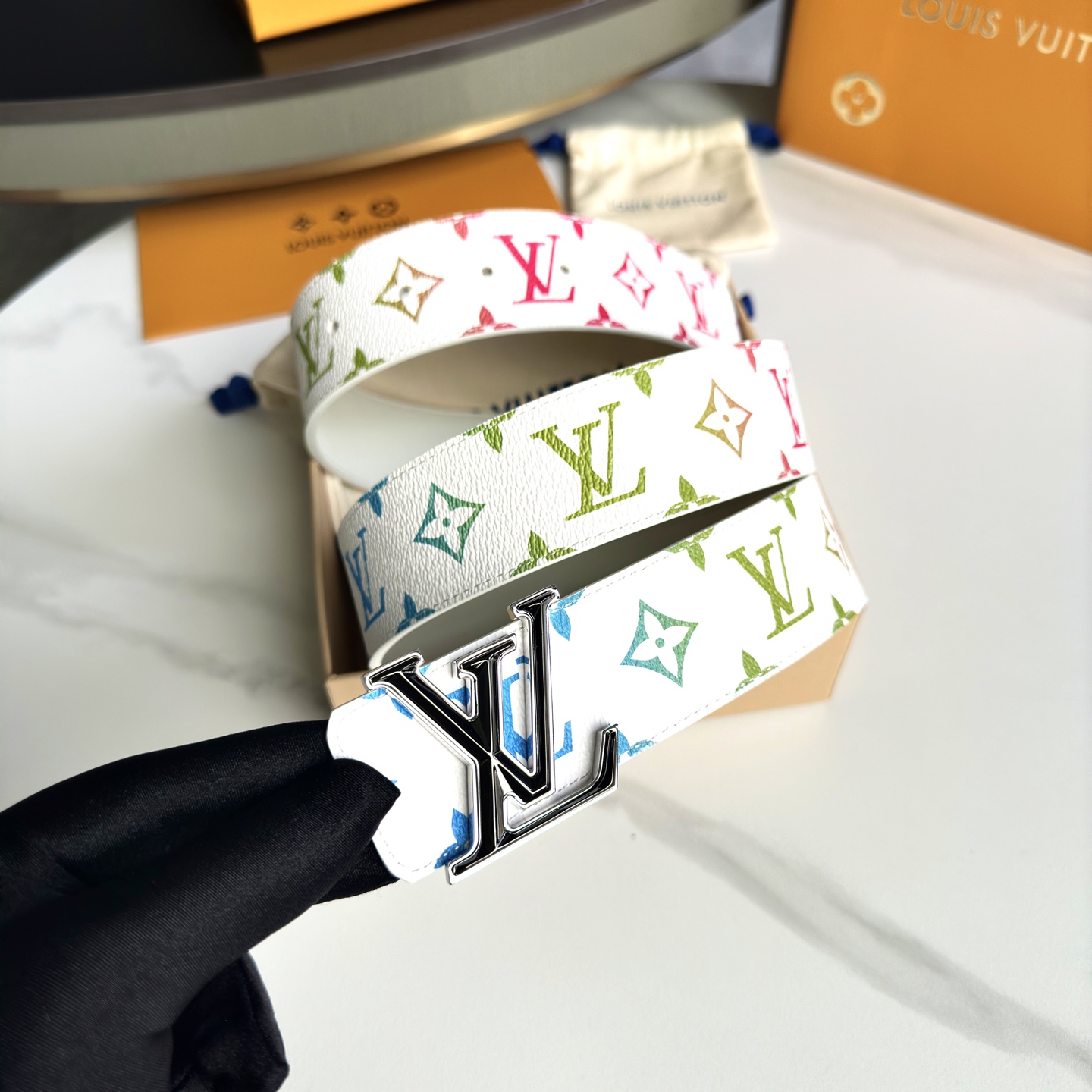 LOUIS VUITTON P：255 ベルト - 40mm 幅のクラシックデザイン