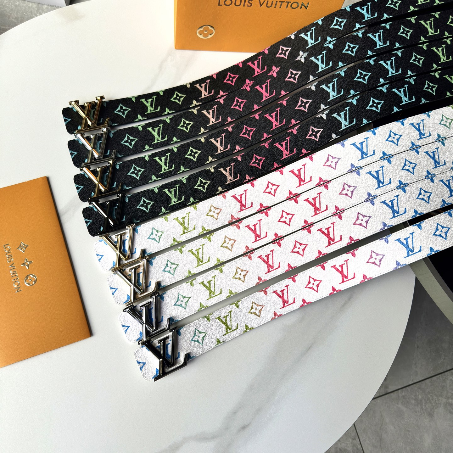 LOUIS VUITTON P：255 40mm カスタム帆布ベルト