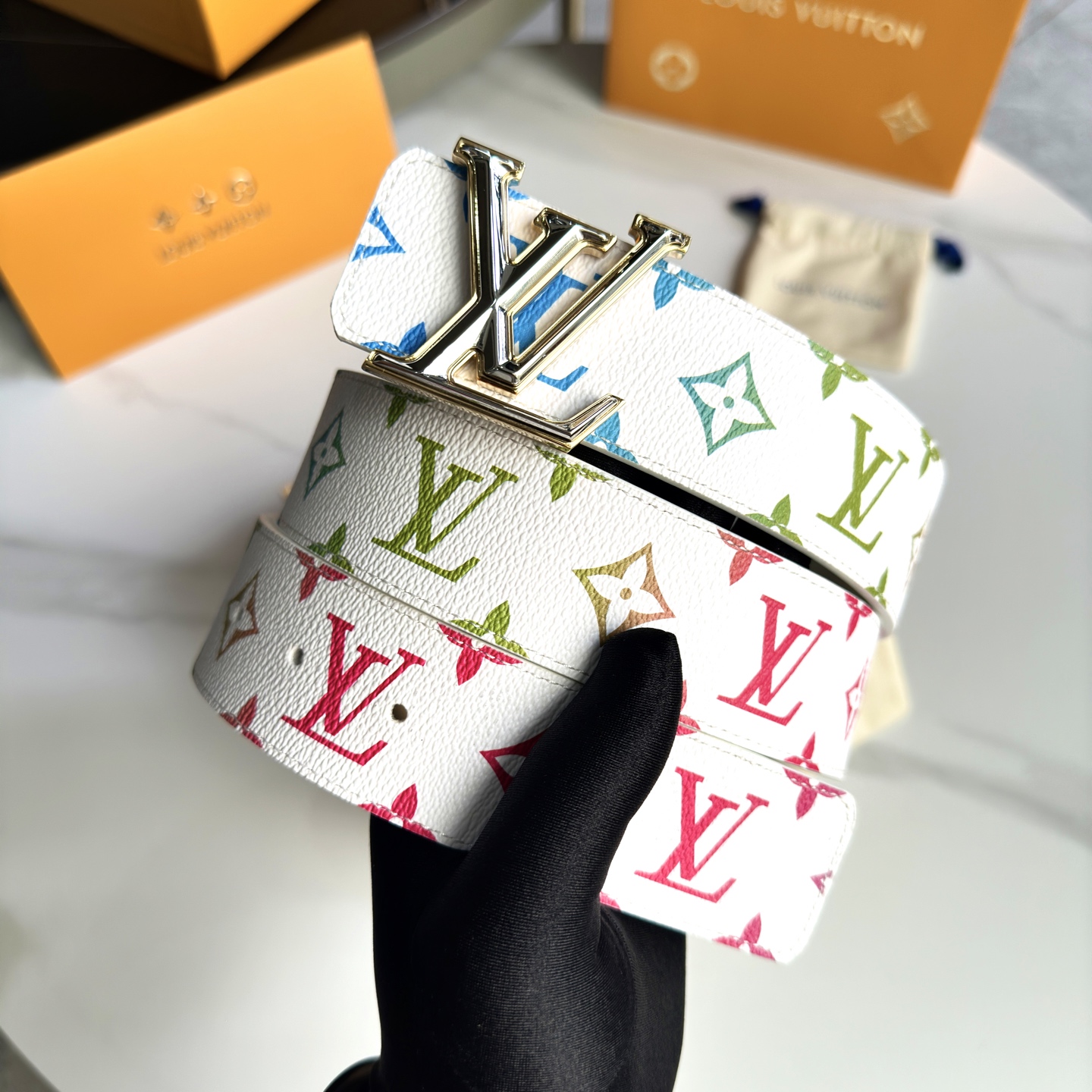 ルイ・ヴィトン P：255 ベルト - カスタムキャンバスと牛革の高級仕様