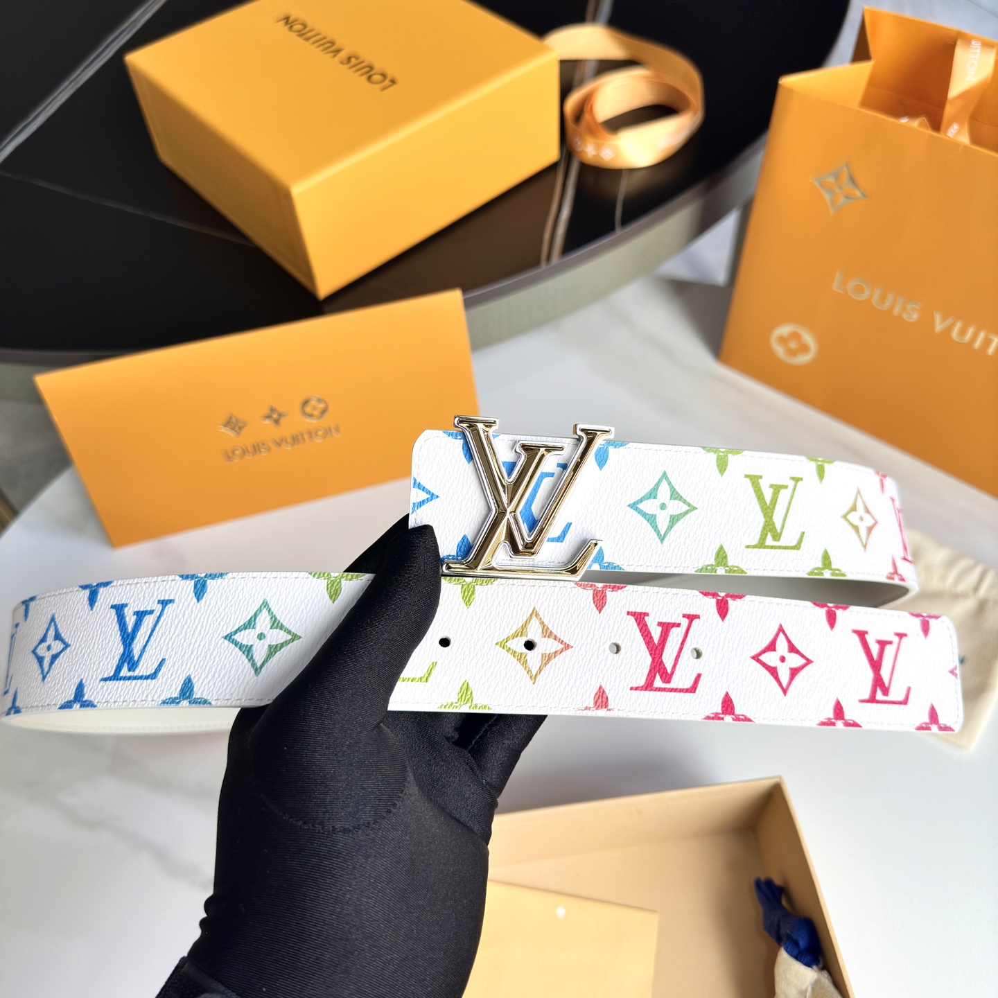 LOUIS VUITTON P：255 プレミアムレザーリバーシブルベルト