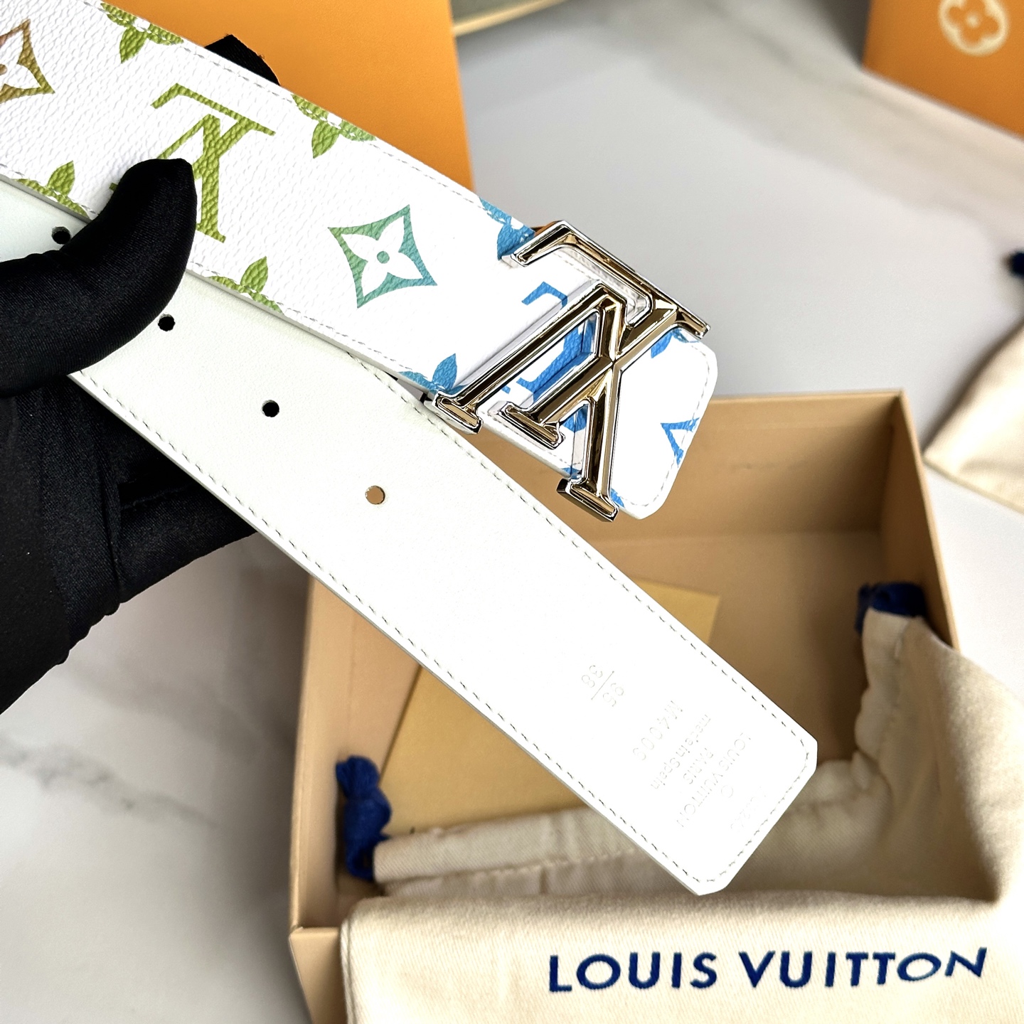 LOUIS VUITTON P：255 プレミアムレザーリバーシブルベルト