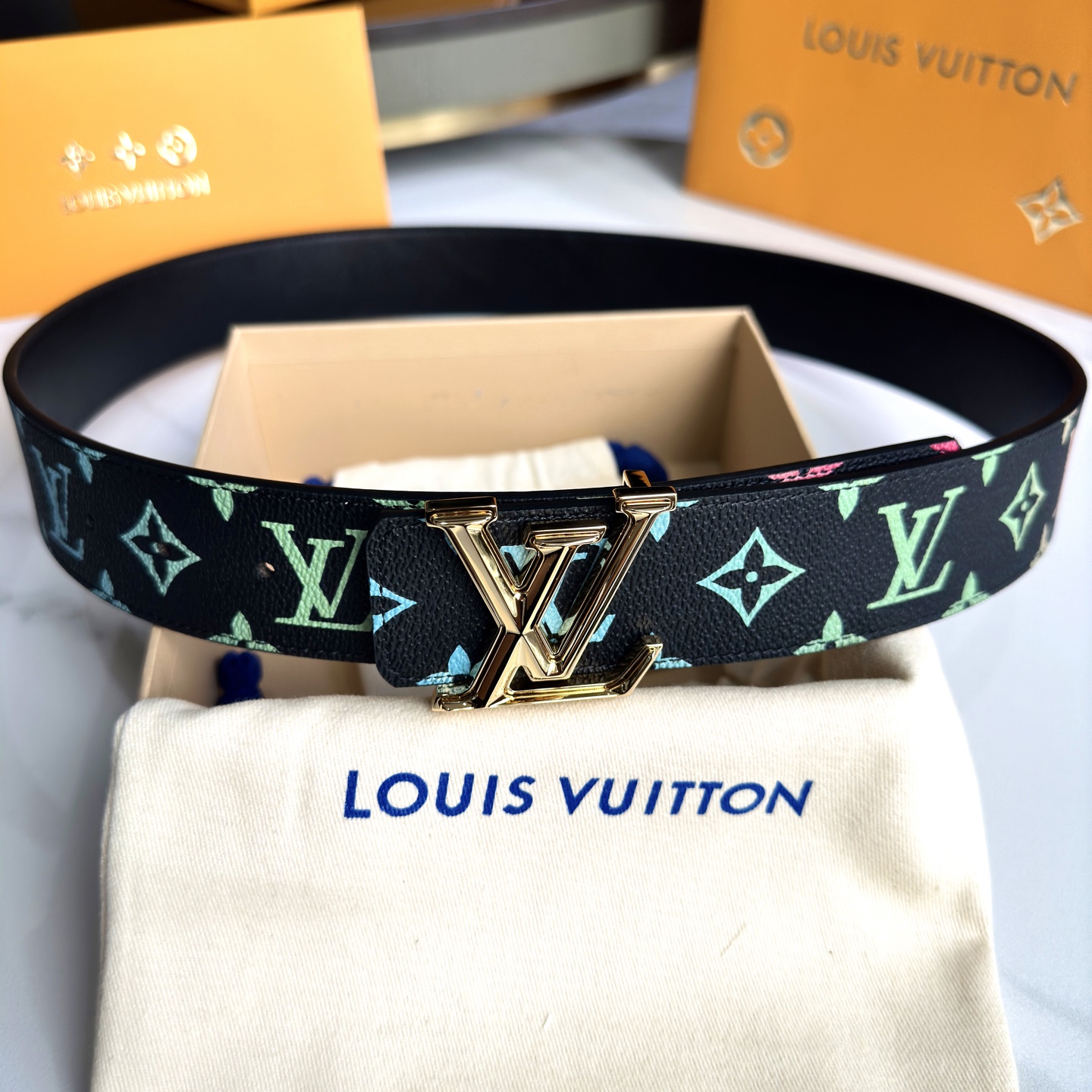 ルイ・ヴィトン P：255 ベルト - カスタムキャンバスと高級レザー
