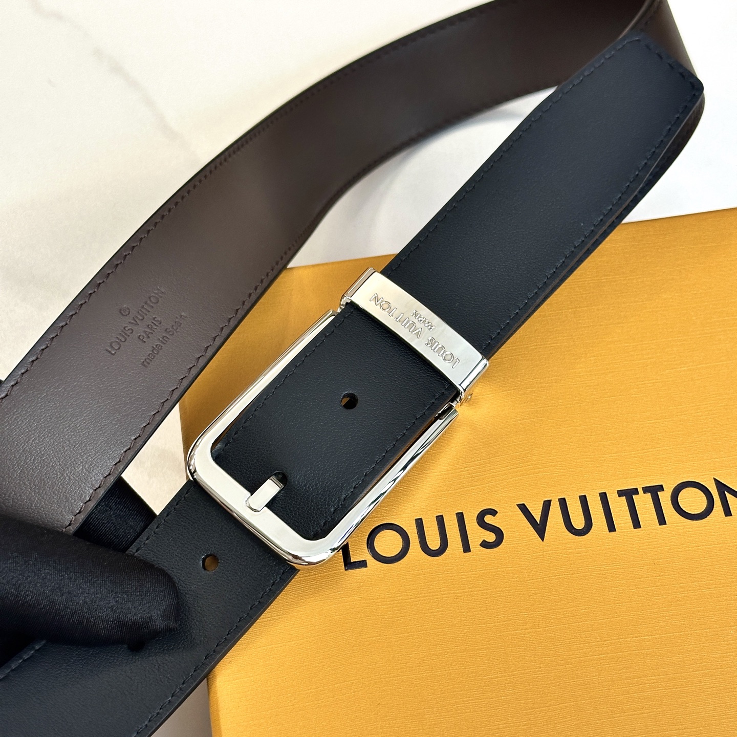 L0UIS VUITT0N P255 男性用原版包裝腰帶 35mm幅