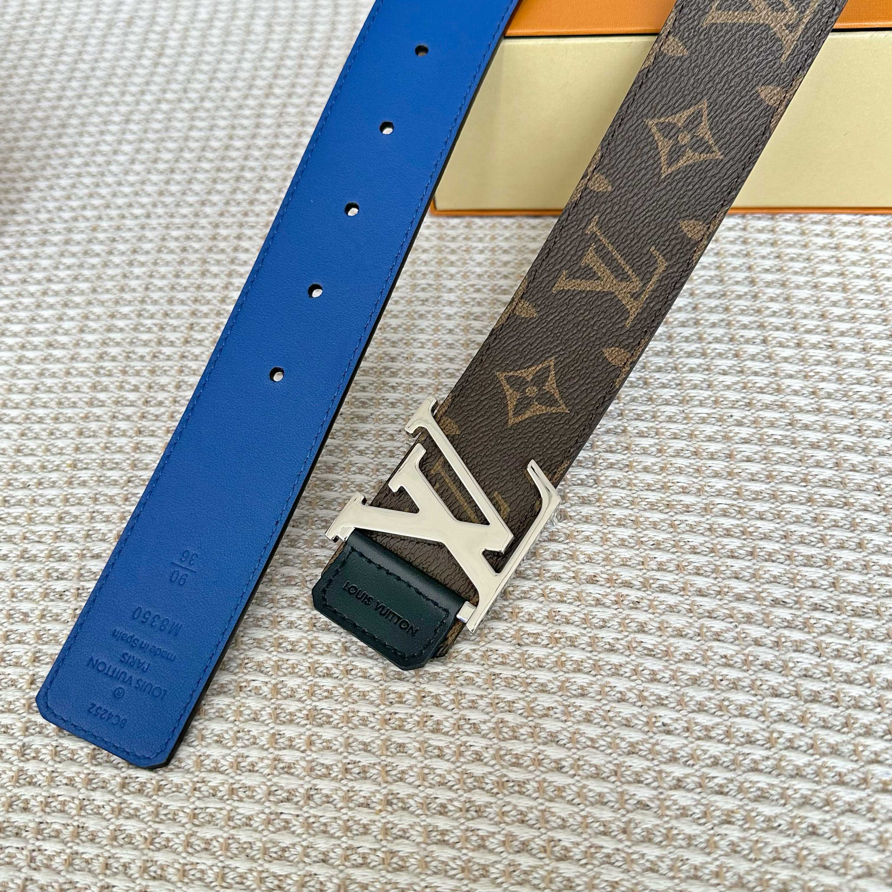 ルイ・ヴィトン P：255 原版包裝 40mm 幅のカスタムキャンバスベルト