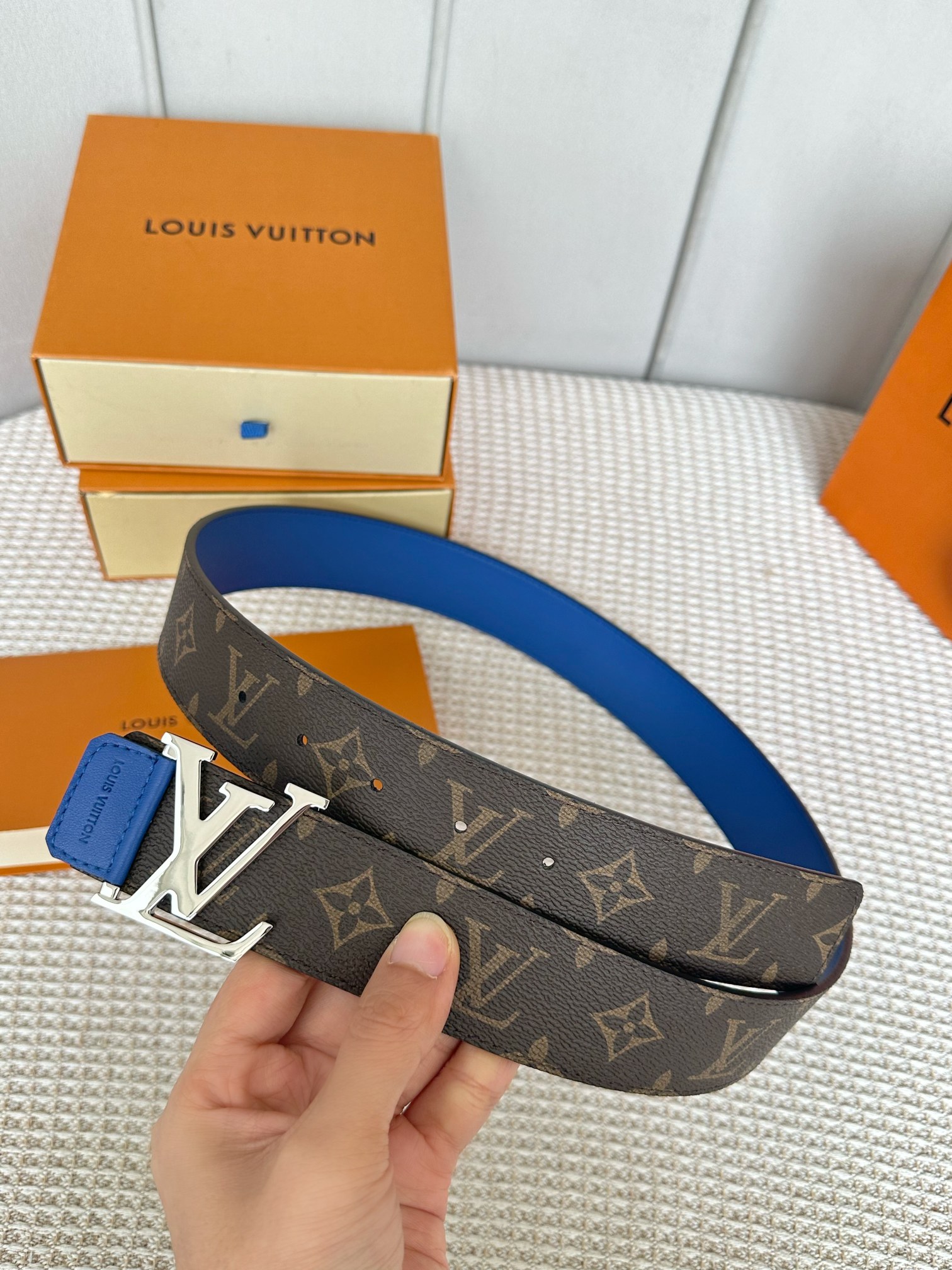 ルイ・ヴィトン P：255 原版包裝 40mm幅のクラシックデザイン