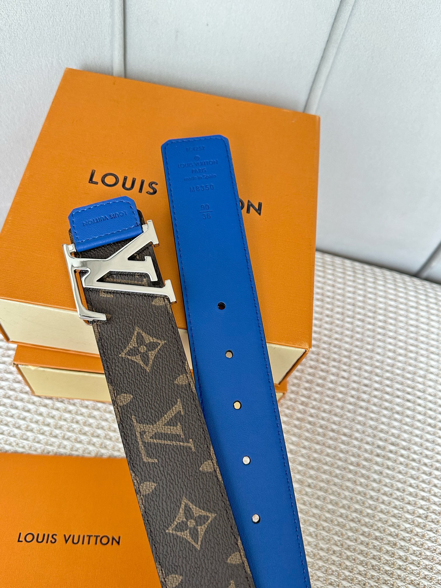 ルイ・ヴィトン P：255 原版包裝 40mm幅のクラシックデザイン