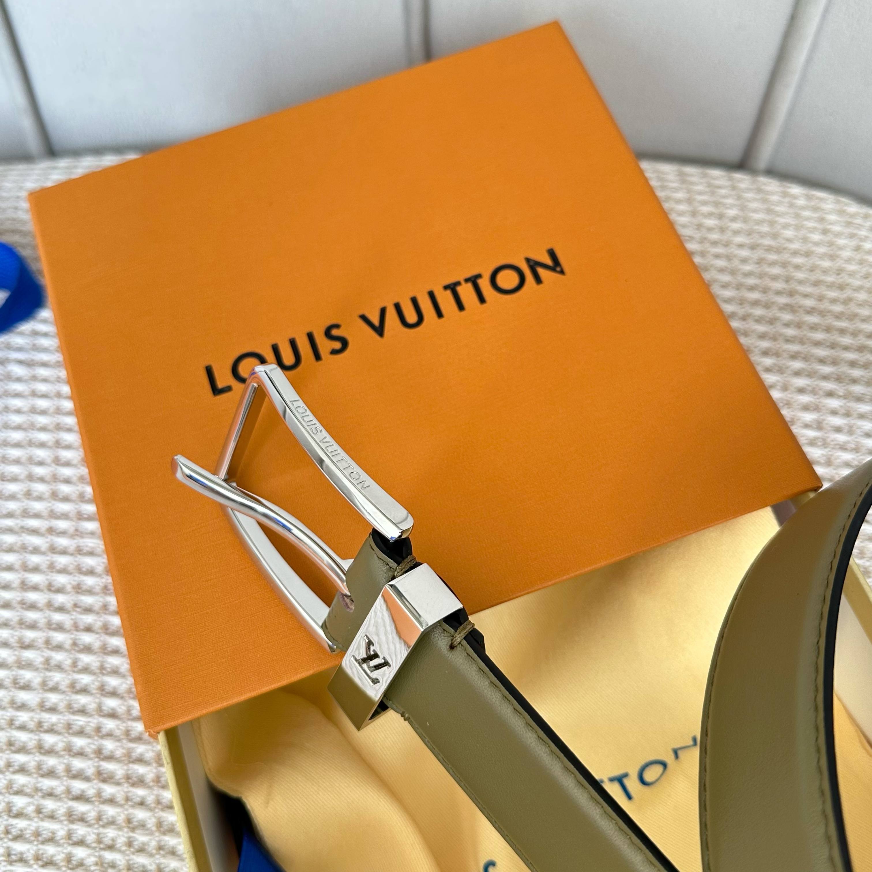 ルイ・ヴィトン P255 原版包装 メンズ双面レザーベルト