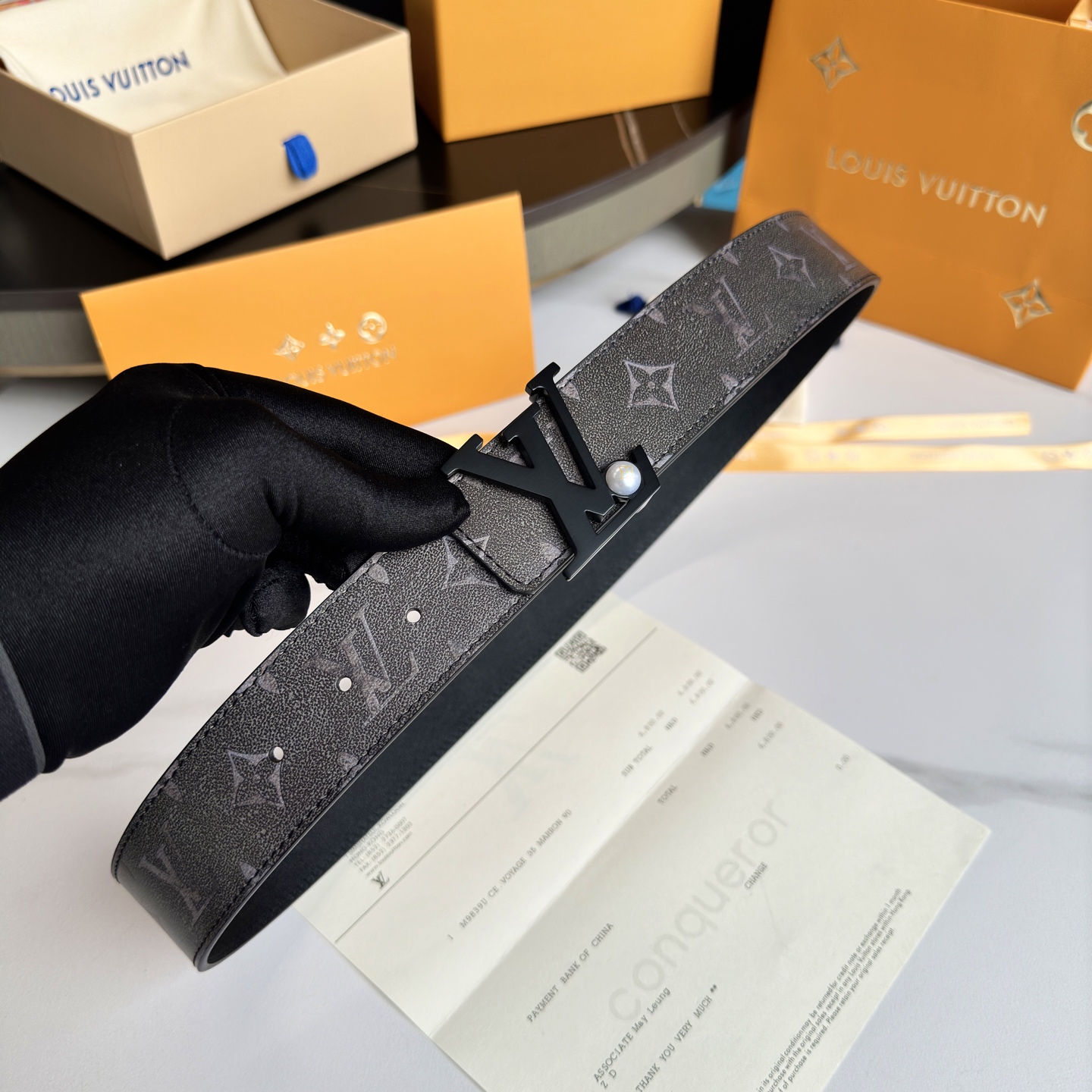 LouiS VuittoN 男士原單腰帶 - ダブルサイド牛革と精鋼金具