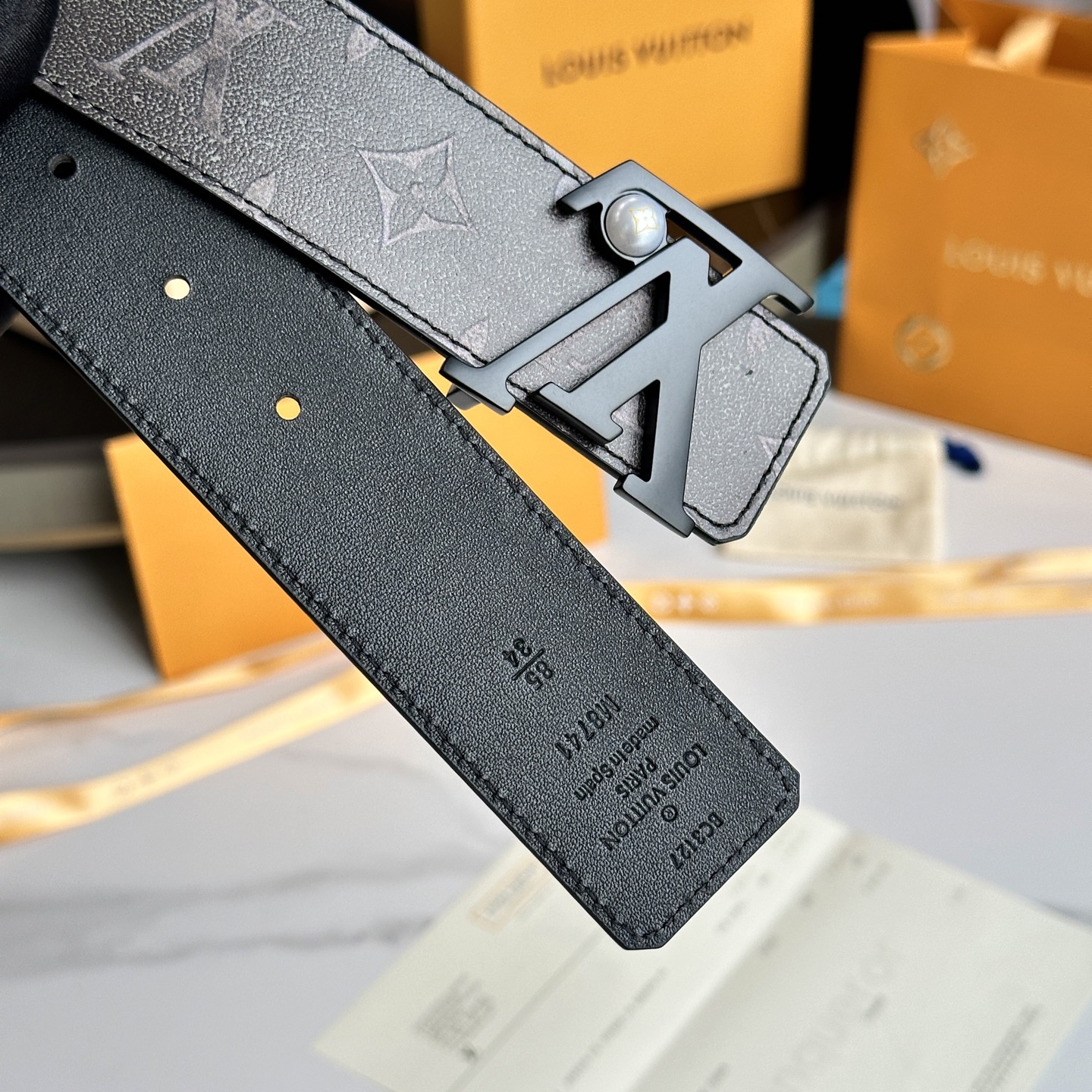 LouiS VuittoN 男士原單腰帶 - ダブルサイド牛革と精鋼金具