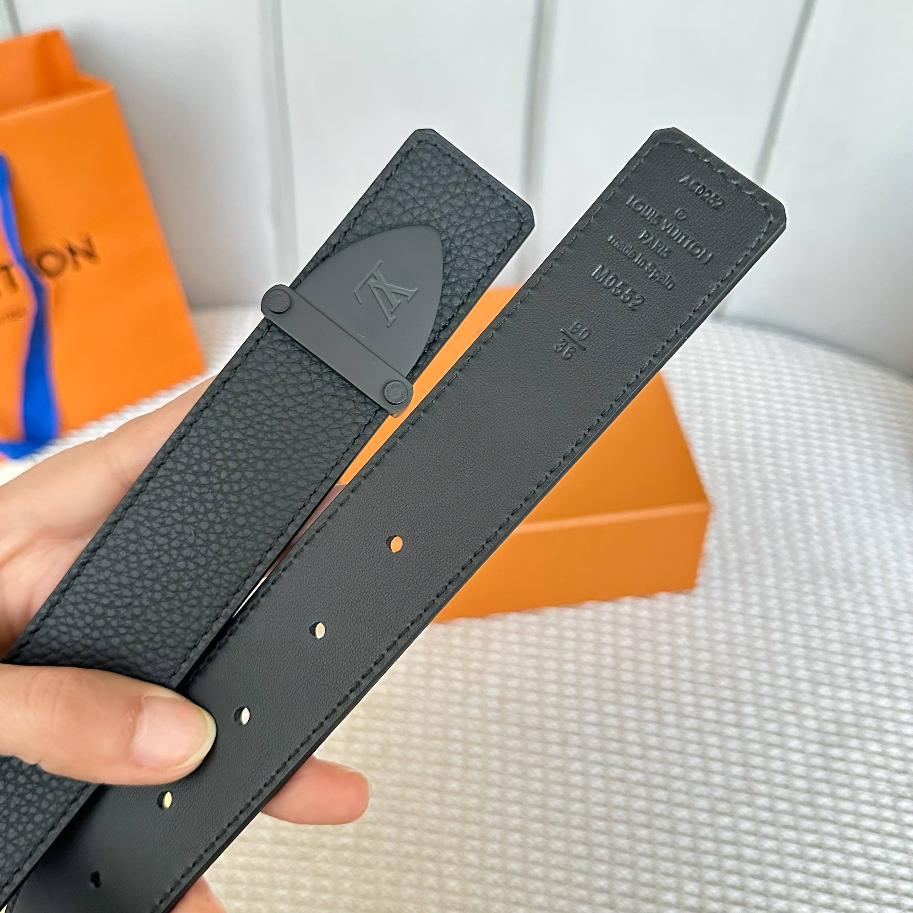 LOUIS VUITTON P255 リバーシブルレザーベルト 35mm