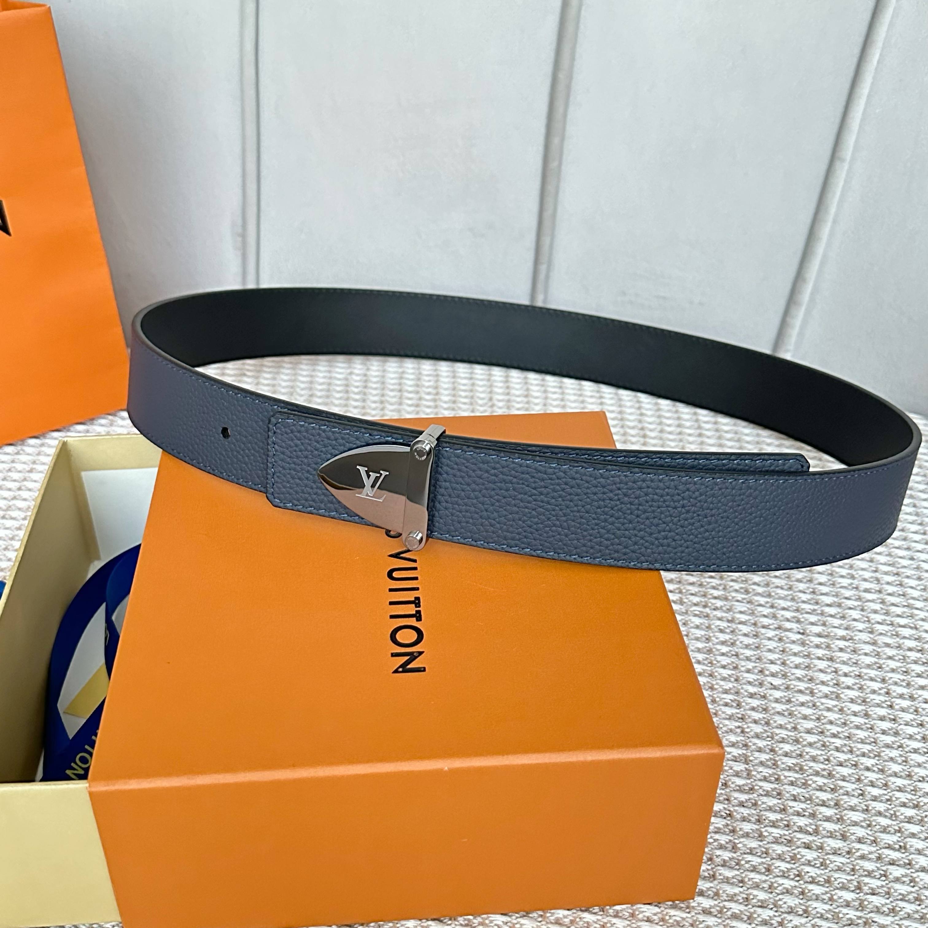 L0UIS VUITT0N P255 驢家原單腰帶 - 両面使用可能なスタイリッシュデザイン