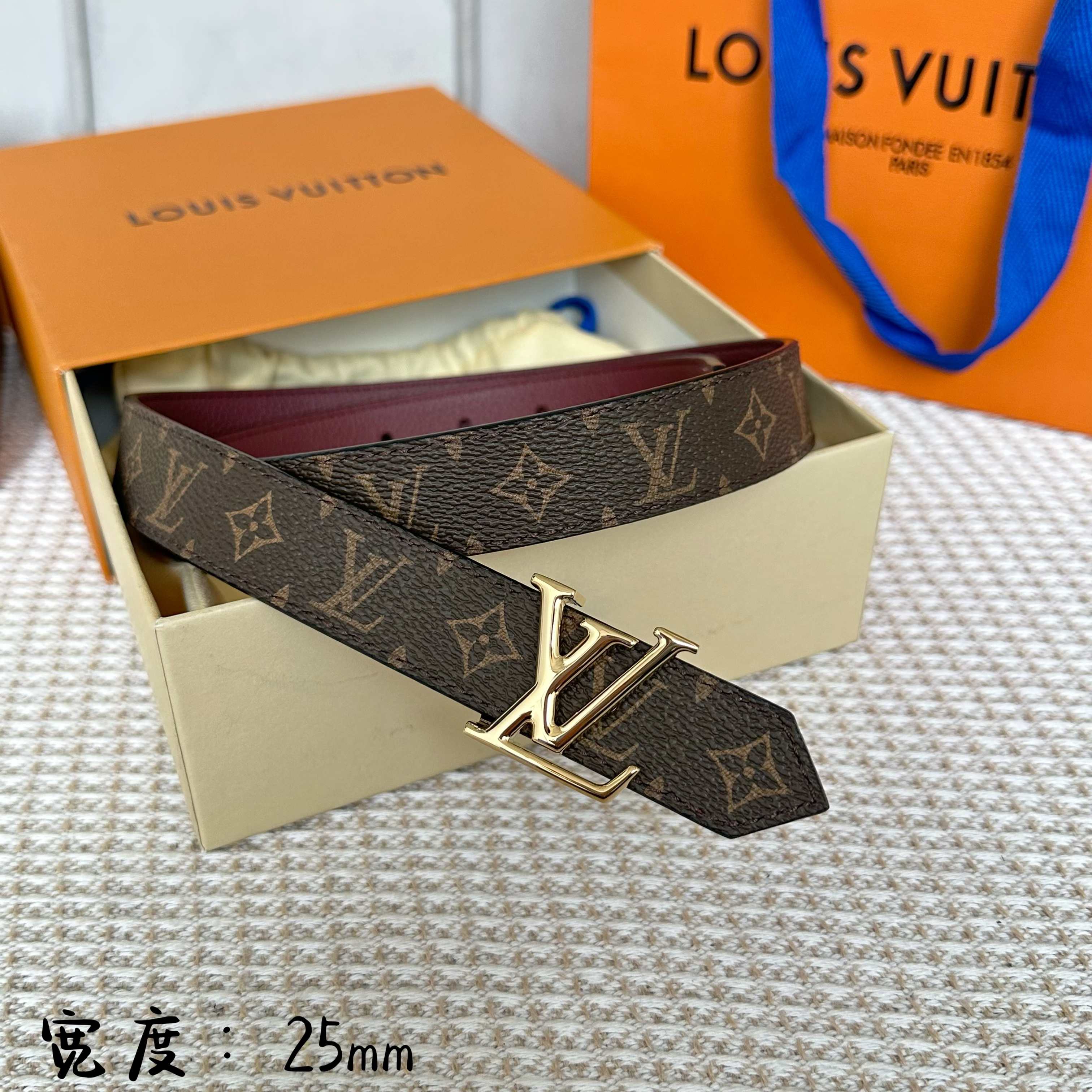 LouiS VuittoN P255 原版包裝 25mm 幅のオシャレ腰帯