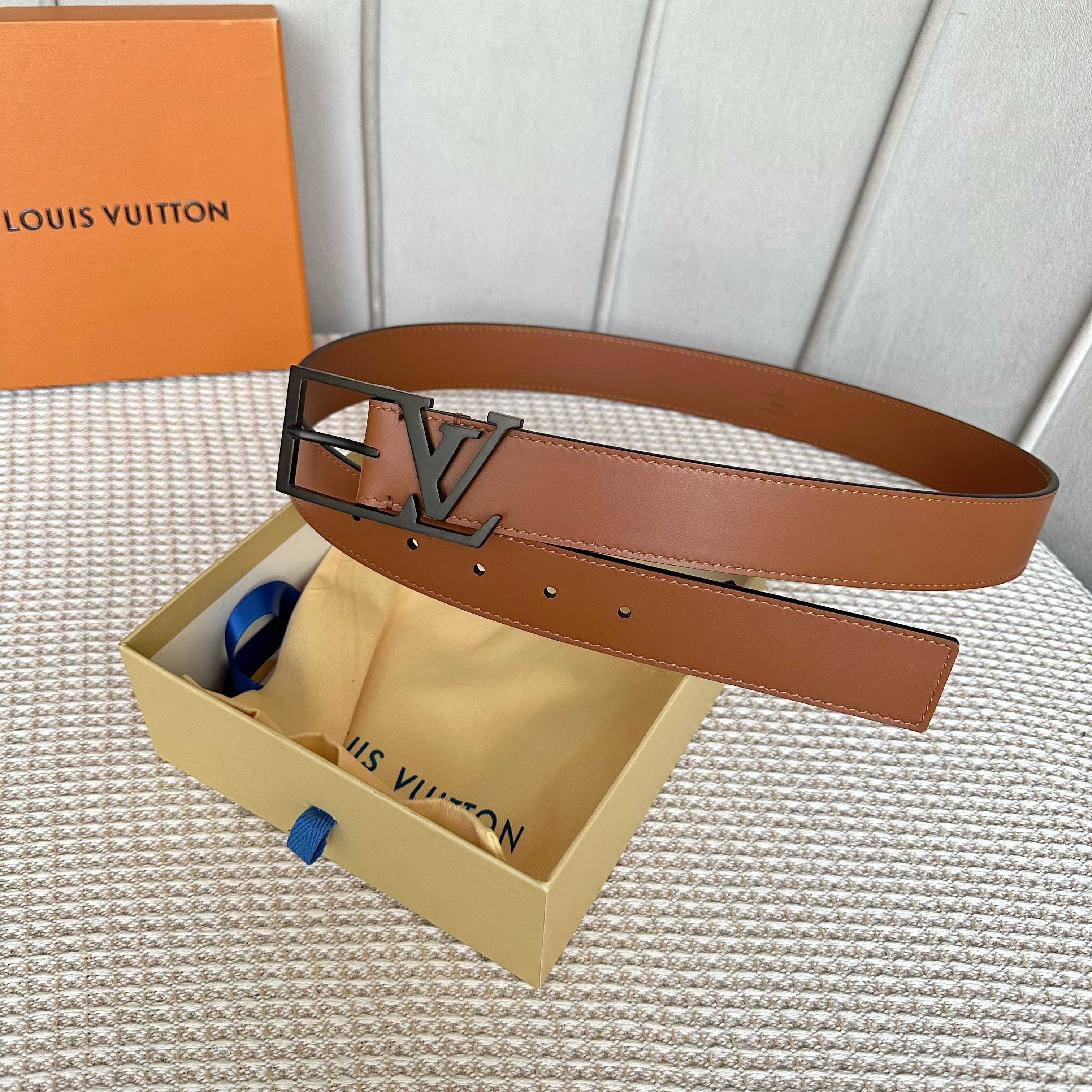 LOUIS VUITTON P255 メンズ原単腰帶 35mm幅広デザイン