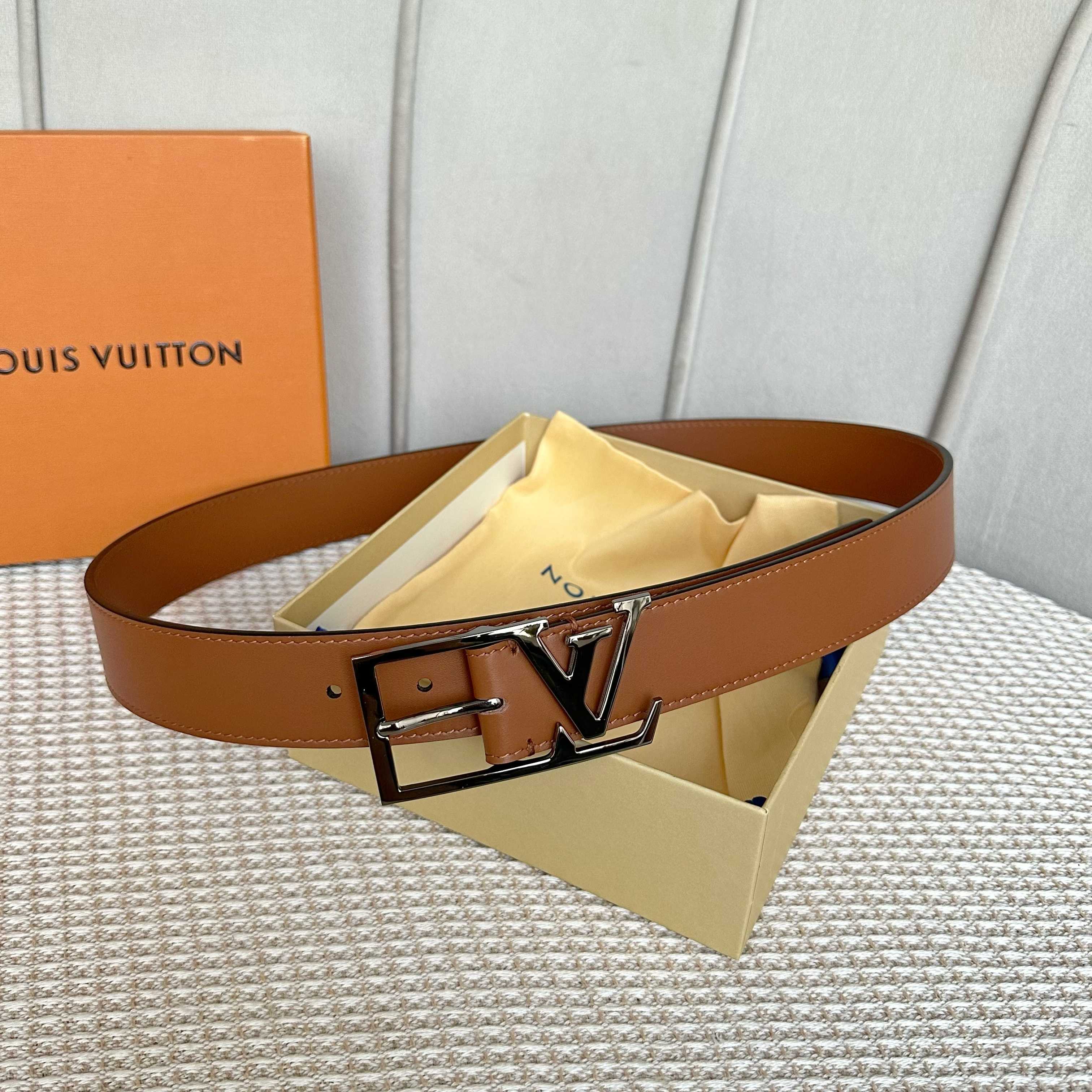 LOUIS VUITTON P255 メンズ原単腰帶 35mm幅広デザイン