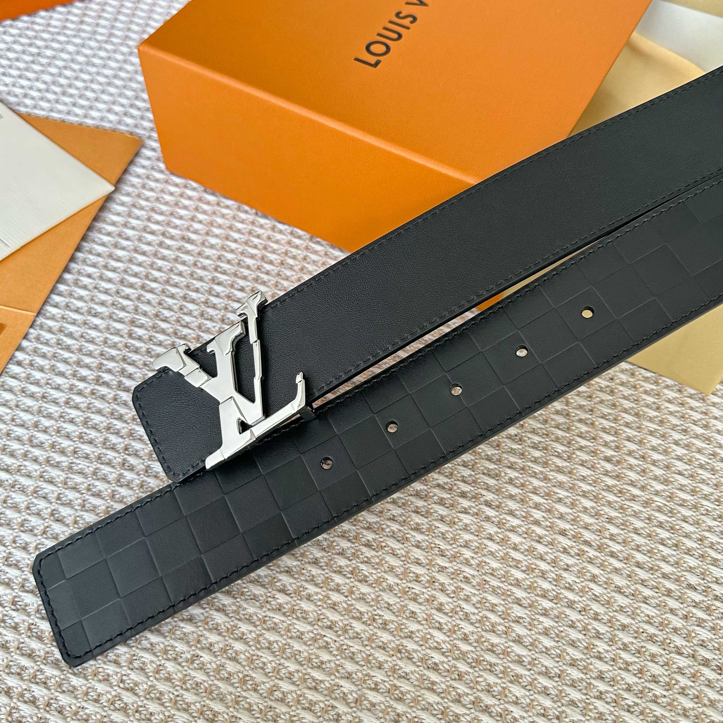 LOUIS VUITTON P：255 原版包裝 40mm幅 小牛皮製