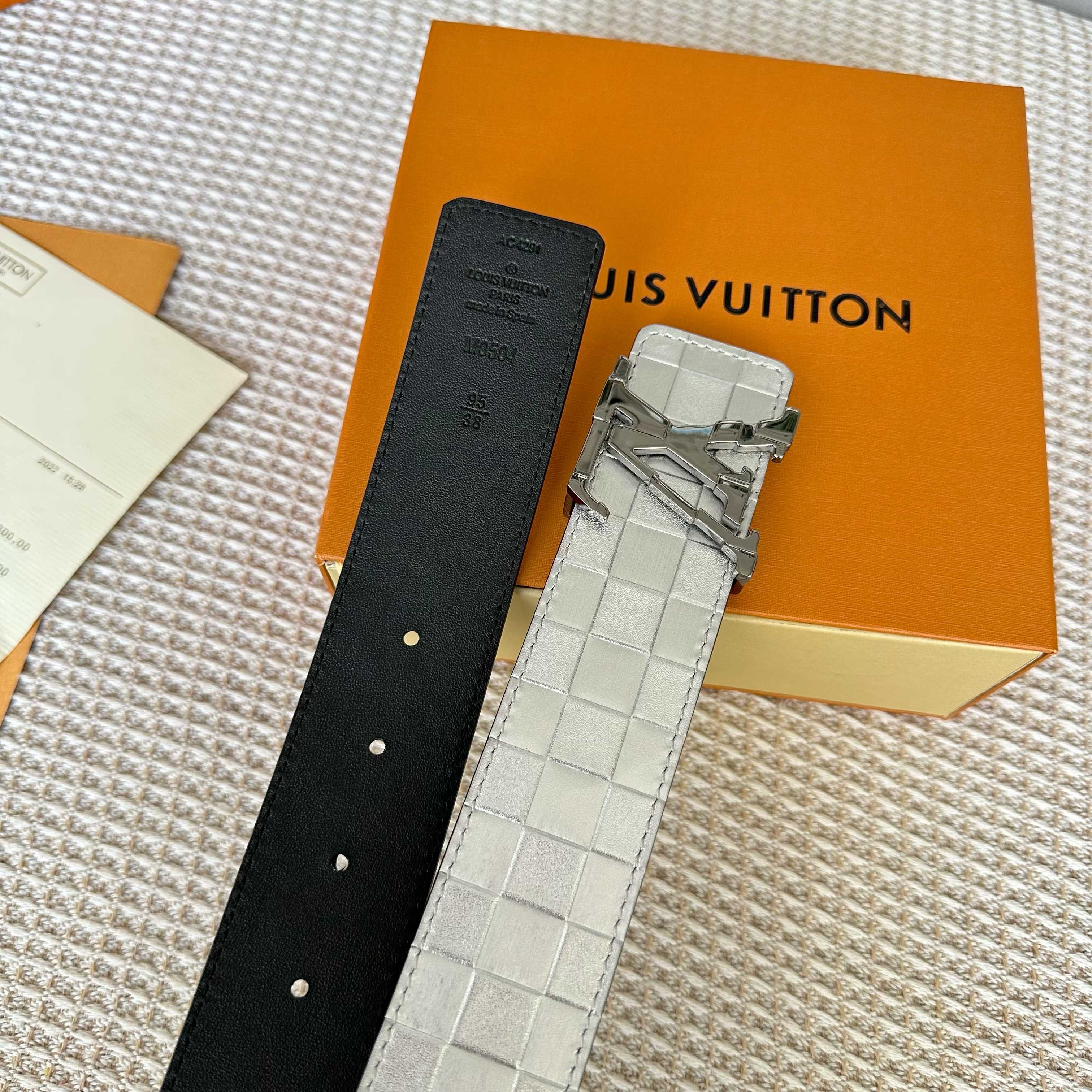 ルイ・ヴィトン P：255 原版包裝 小牛皮 ベルト