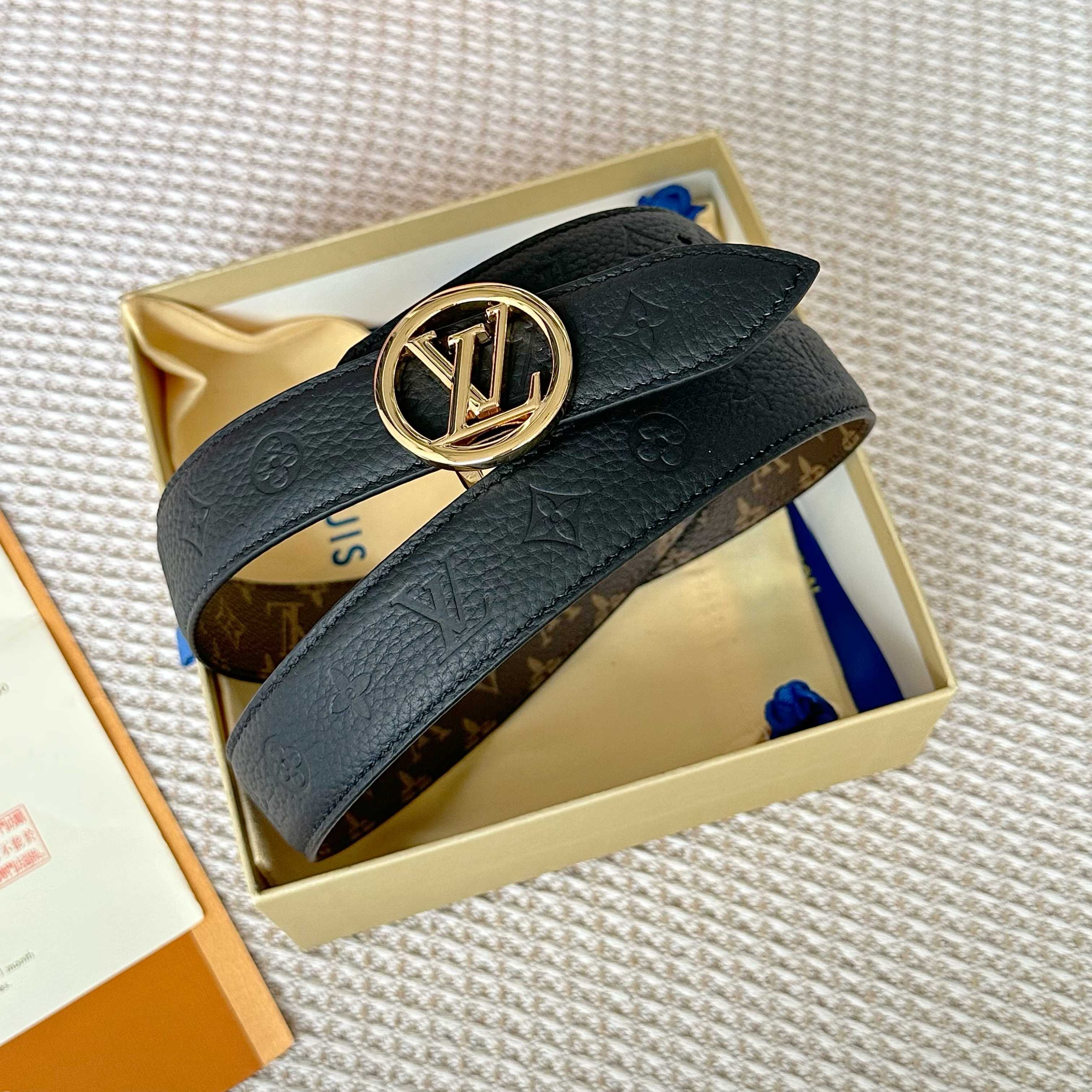 LOUIS VUITTON P255 レディース腰帯 PVC面×牛皮のリバーシブルデザイン