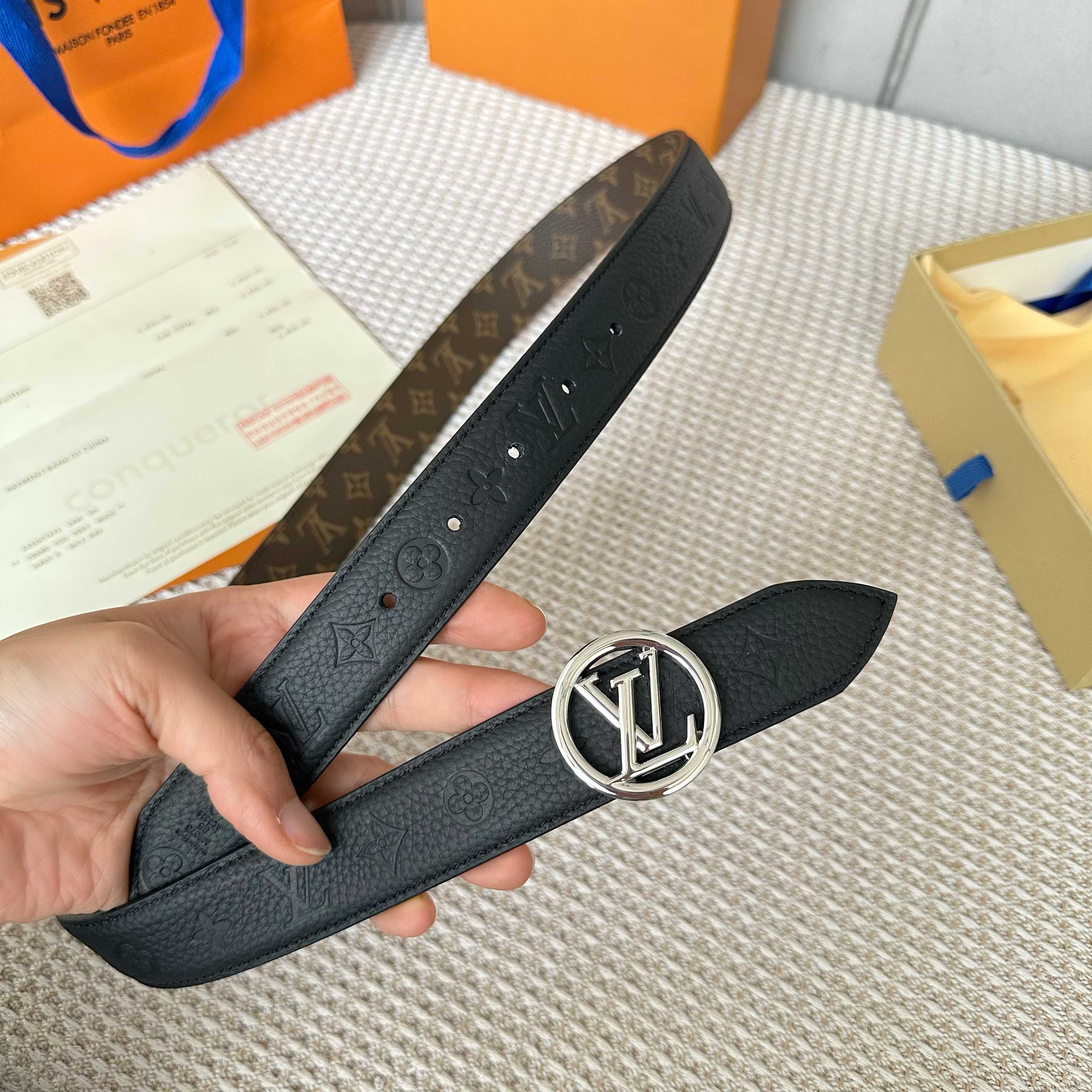 LOUIS VUITTON P255 レディース腰帯 PVC面×牛皮のリバーシブルデザイン