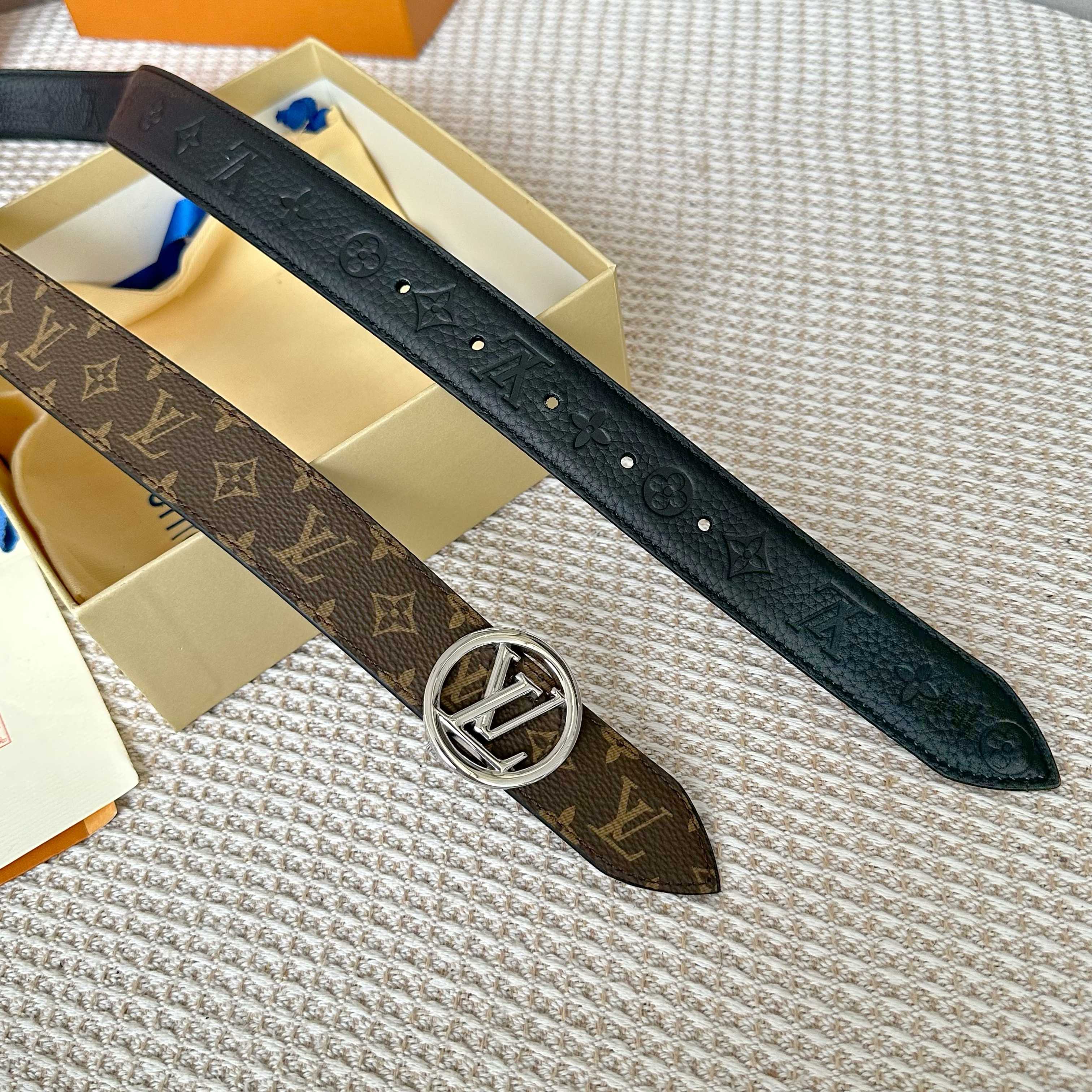 LOUIS VUITTON P255 レディース腰帯 PVC面×牛皮のリバーシブルデザイン