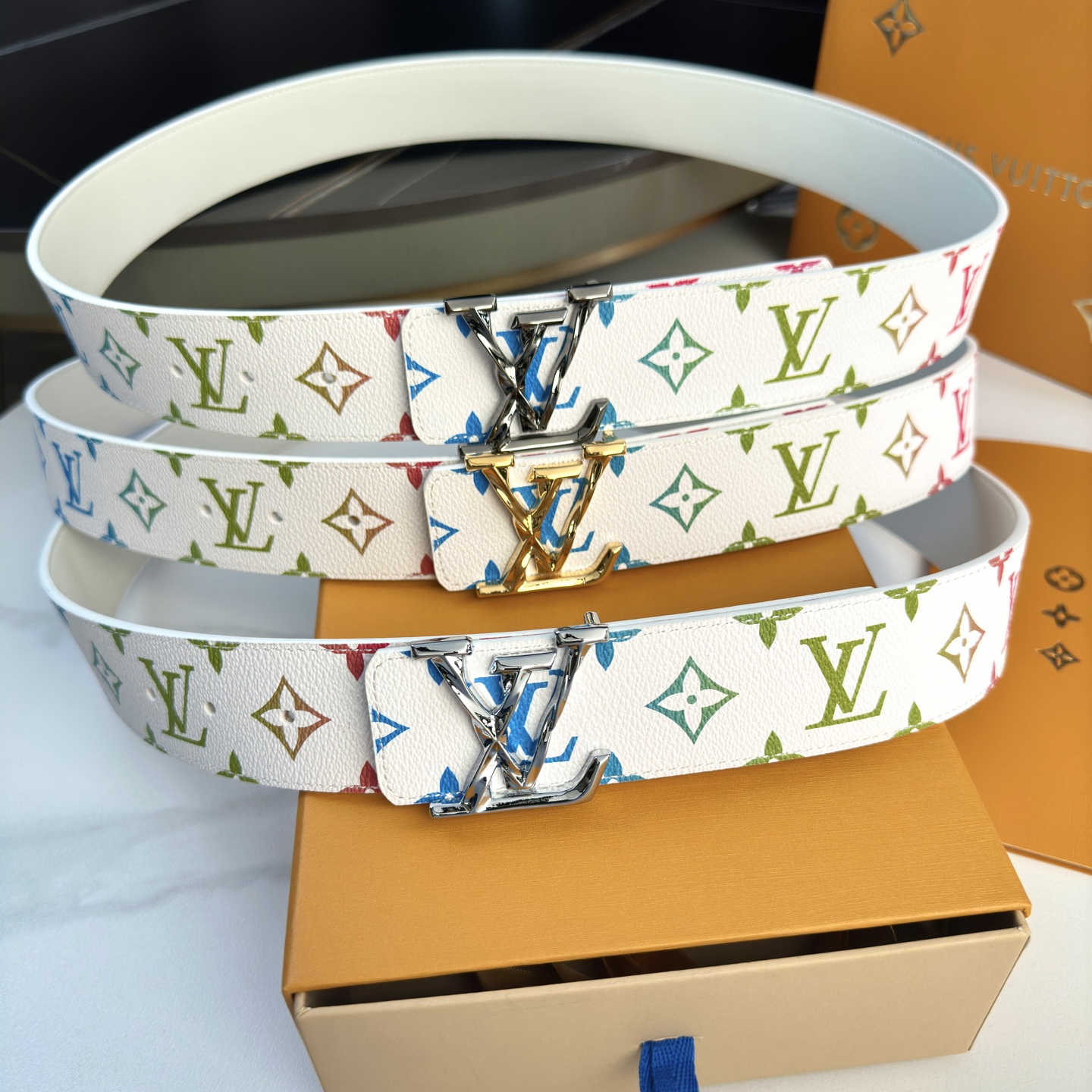 LOUIS VUITTON P：255 ベルト - 40mm 幅・ダブルフェイス仕様