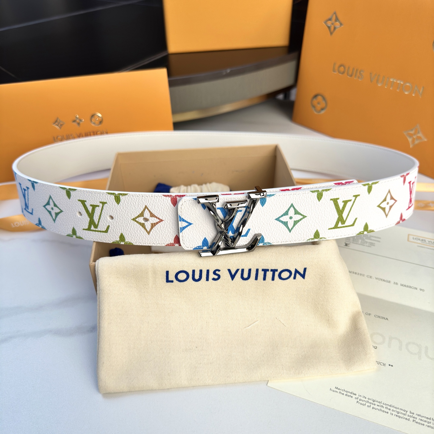 LOUIS VUITTON P：255 ベルト - 40mm 幅、ダブルサイド使用可能