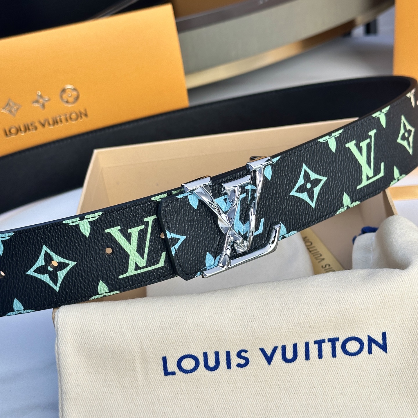LOUIS VUITTON P：255 デュアルユースベルト 40mm