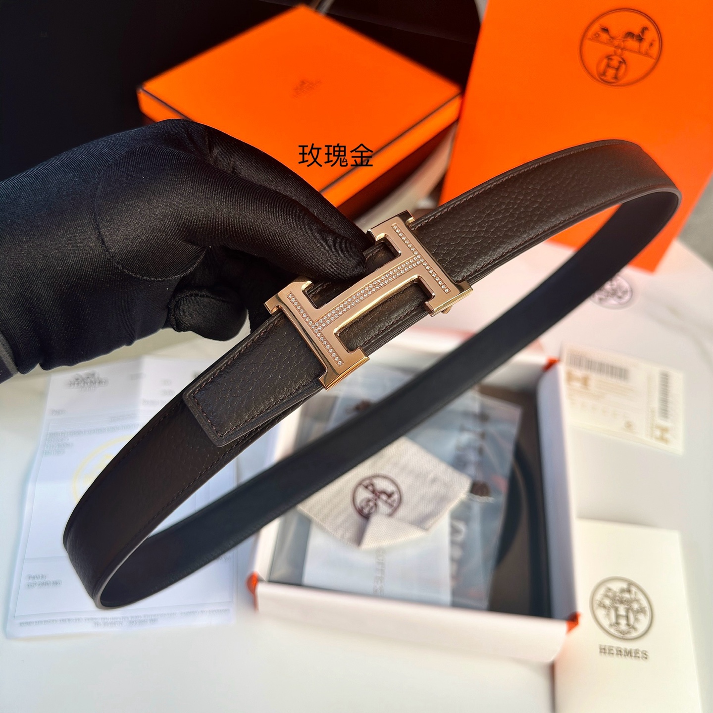 Luxury HermeS P426 Men’s Belt: 32mm Togo Leather, Gold Diamond Button, Stylish Waist Accessory - 图片 4