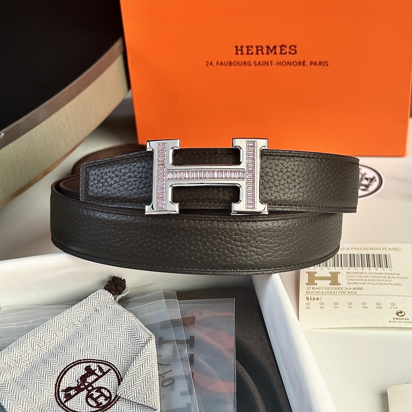 Luxury Hermes P426 Leather Belt with Gold Diamond Button for Men’s Waist Taste - 图片 3