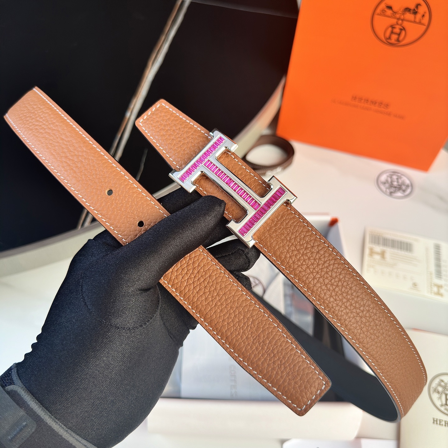 Luxury HermeS P426 P.O.S. Men’s Belt: 32mm Togo Leather, Gold Diamond Buckle - 图片 1