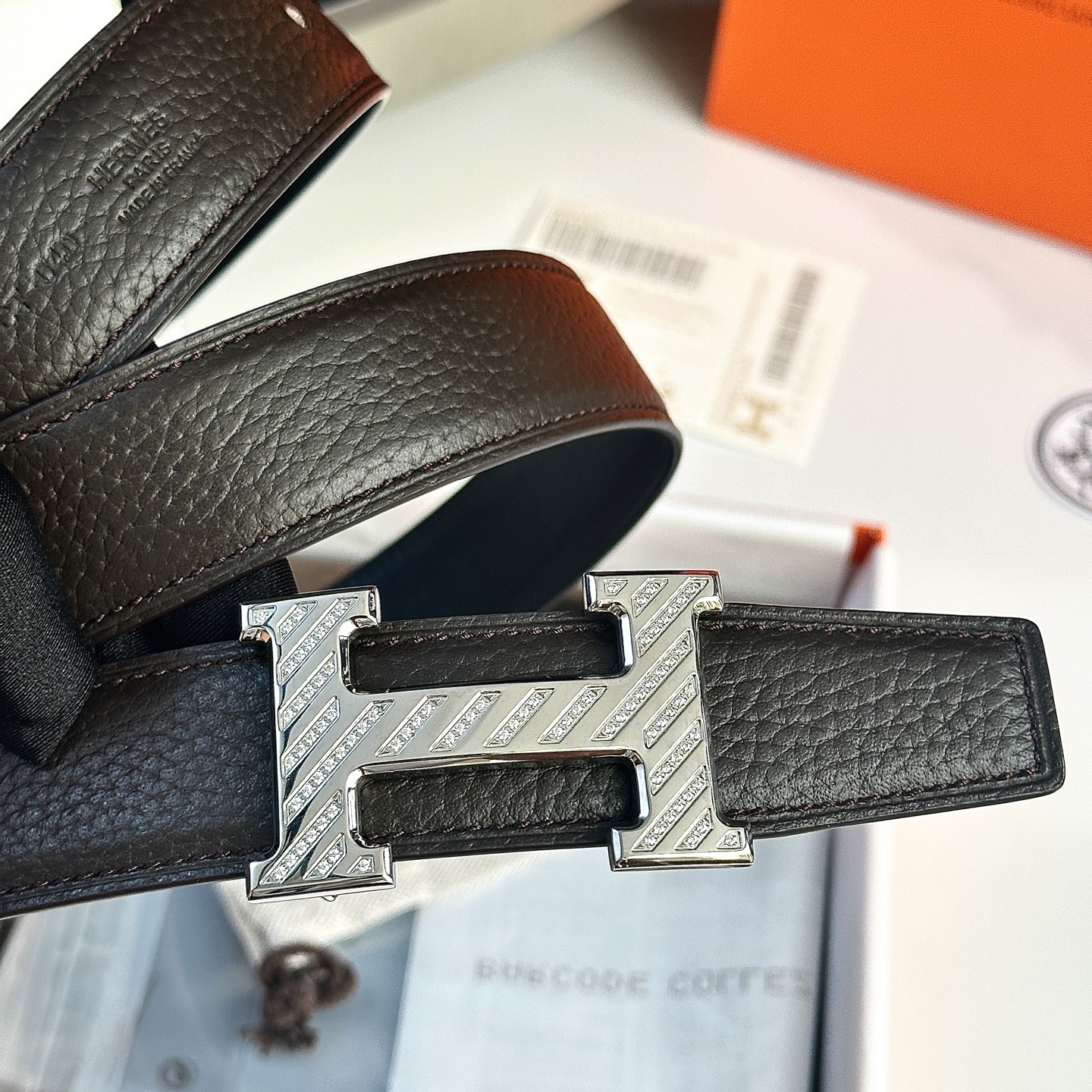 Luxury Hermes Men’s 32mm Togo Leather Belt with Gold Diamond Buckle - 图片 3
