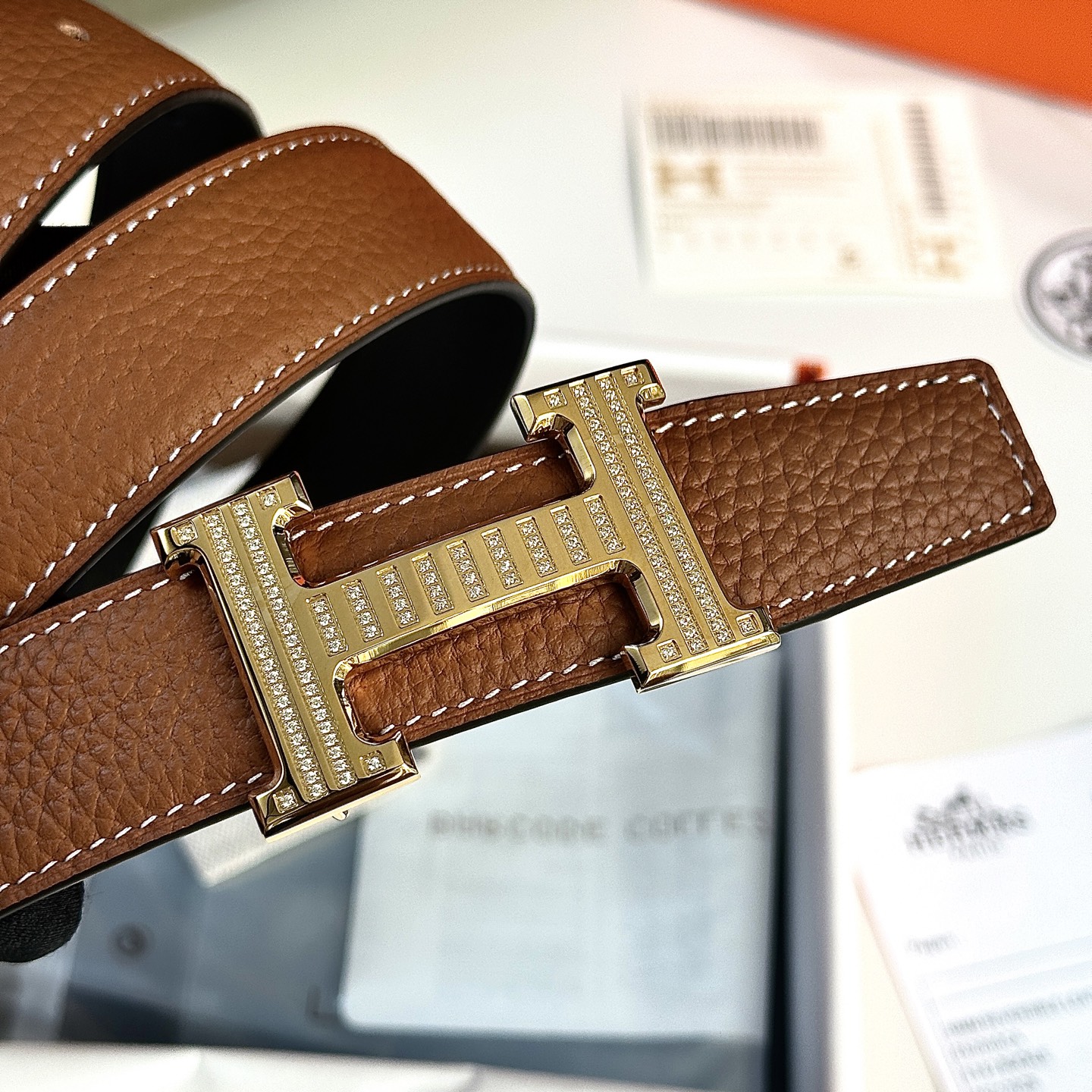 Luxury HermeS P426 P.O.S. Men’s Belt: 32mm Original Togo Leather with Gold Diamond Button - 图片 3