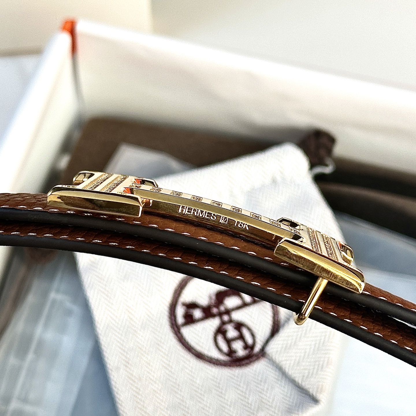 Luxury HermeS P426 P.O.S. Men’s Belt: 32mm Original Togo Leather with Gold Diamond Button - 图片 6
