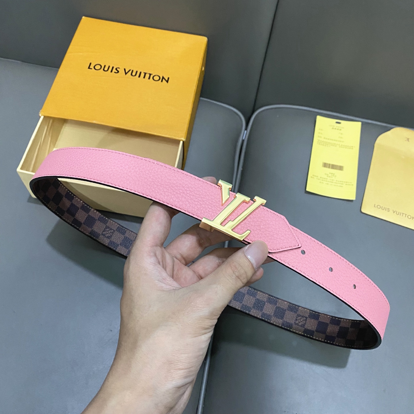P357 On behalf of Ms. L0uis VUITTON, new season