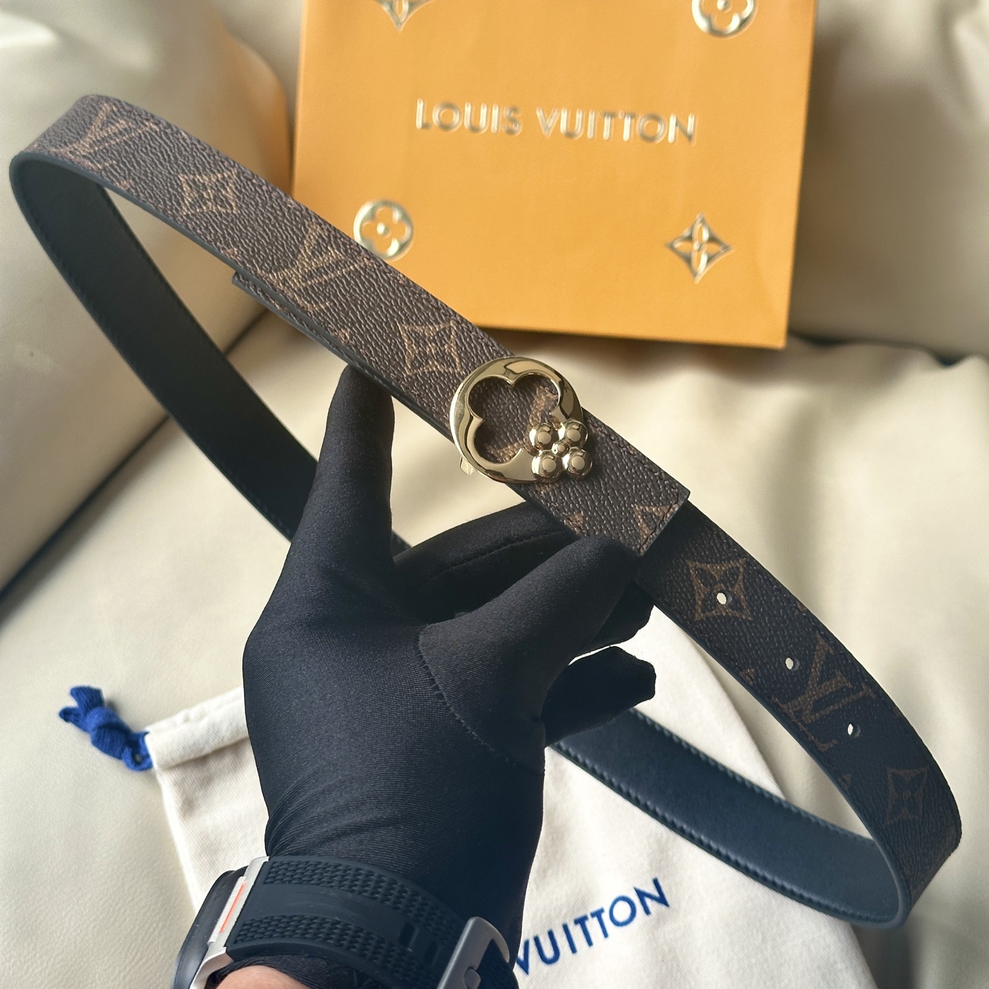 Ms. Louis Vuitton: New Season, Classic Bouquet, 30mm Wide, Five Golds. - 图片 5